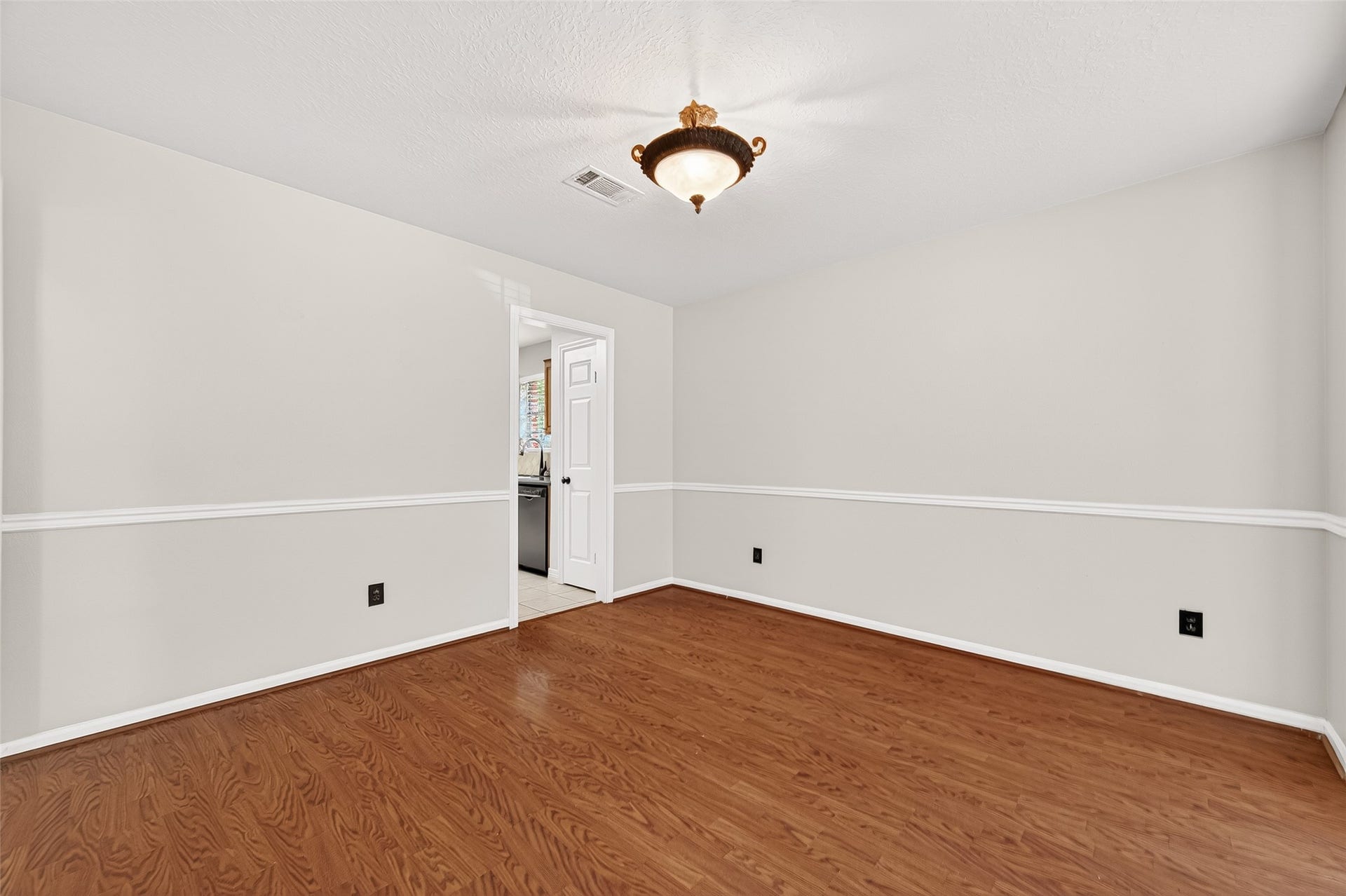 34 Green Slope Place, The Woodlands, TX 77381 34 Green Slope Place, The Woodlands, TX 77381