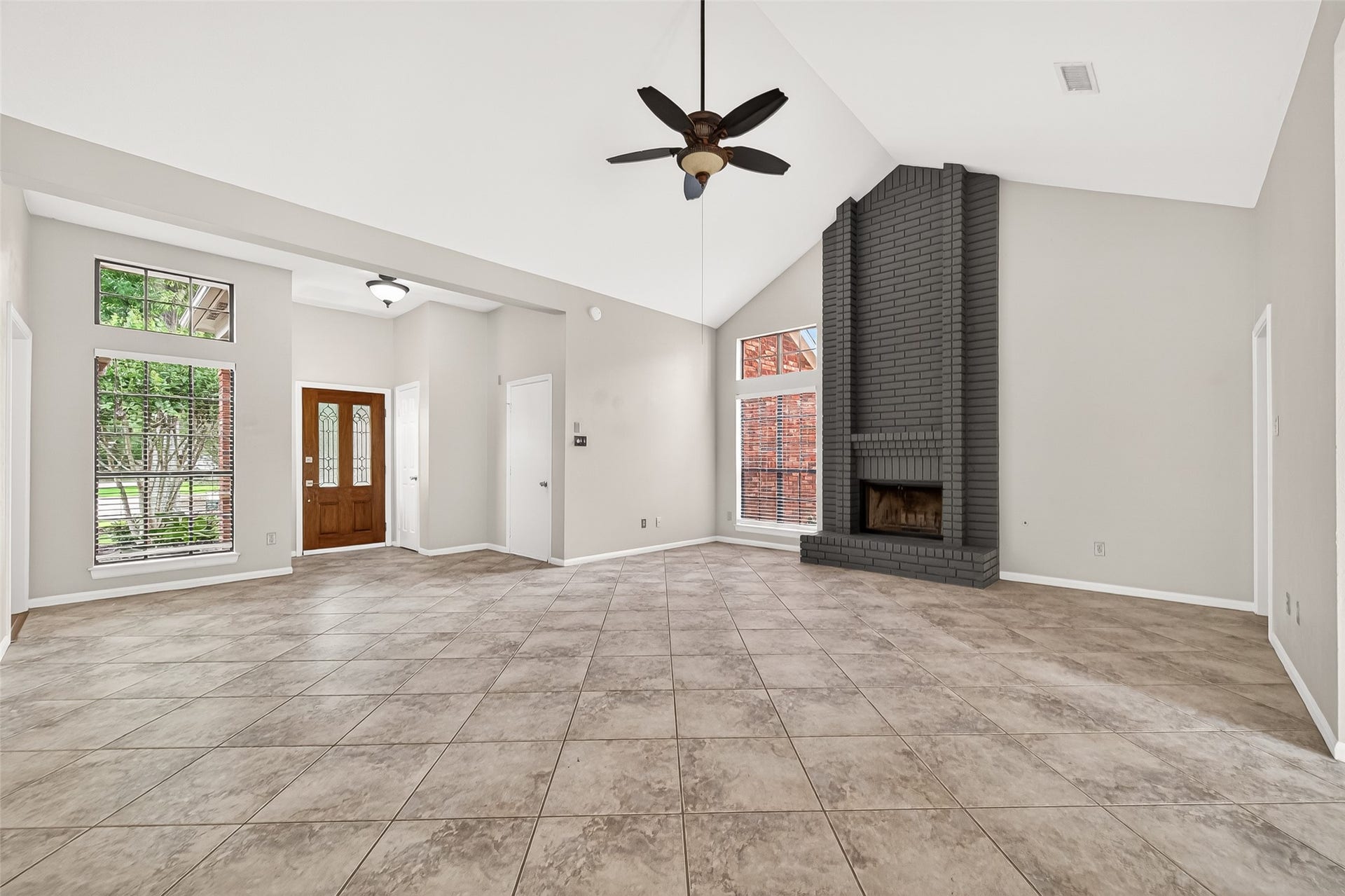 34 Green Slope Place, The Woodlands, TX 77381 34 Green Slope Place, The Woodlands, TX 77381