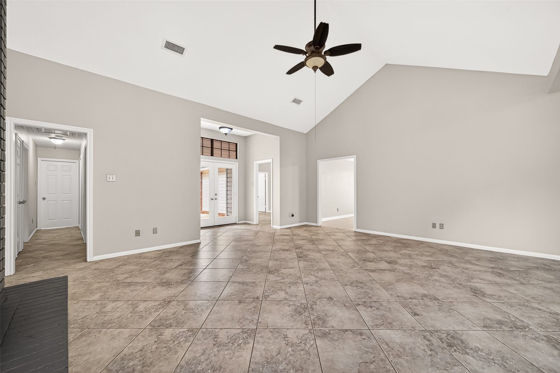 34 Green Slope Place, The Woodlands, TX 77381 34 Green Slope Place, The Woodlands, TX 77381