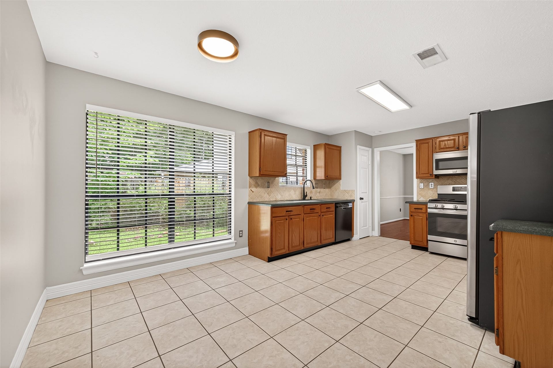 34 Green Slope Place, The Woodlands, TX 77381 34 Green Slope Place, The Woodlands, TX 77381