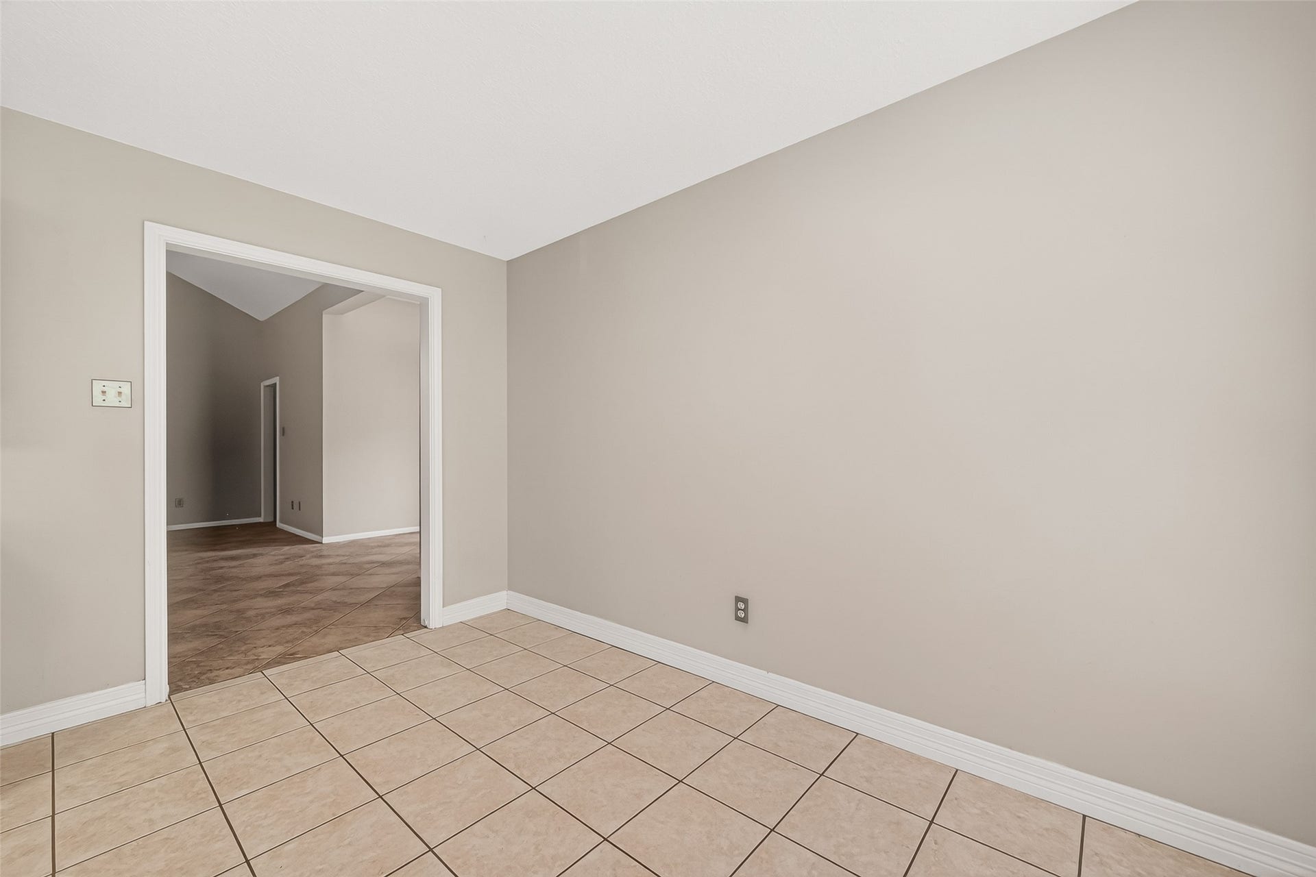 34 Green Slope Place, The Woodlands, TX 77381 34 Green Slope Place, The Woodlands, TX 77381