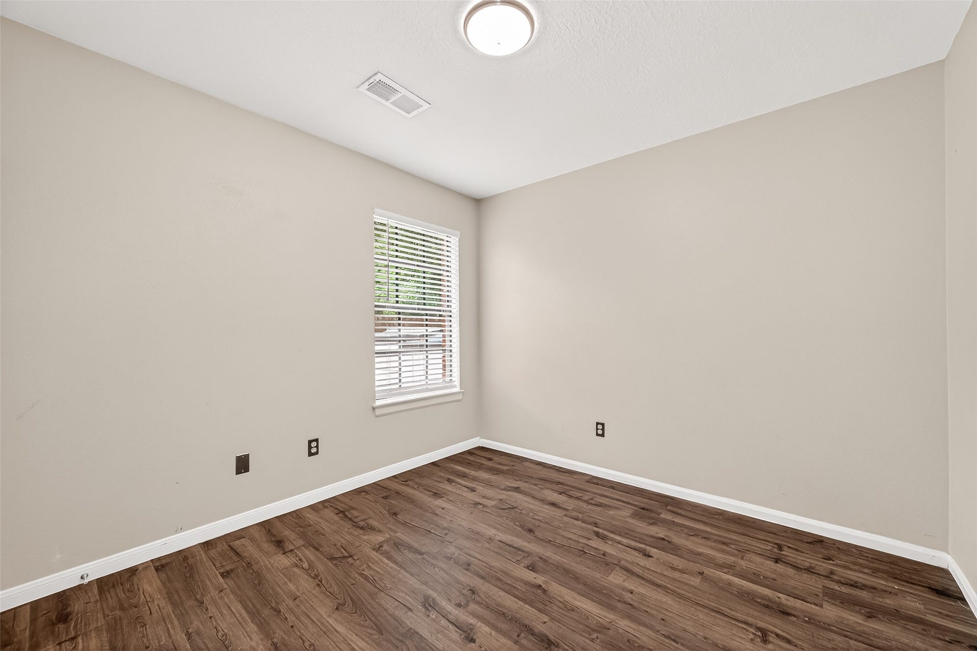 34 Green Slope Place, The Woodlands, TX 77381 34 Green Slope Place, The Woodlands, TX 77381
