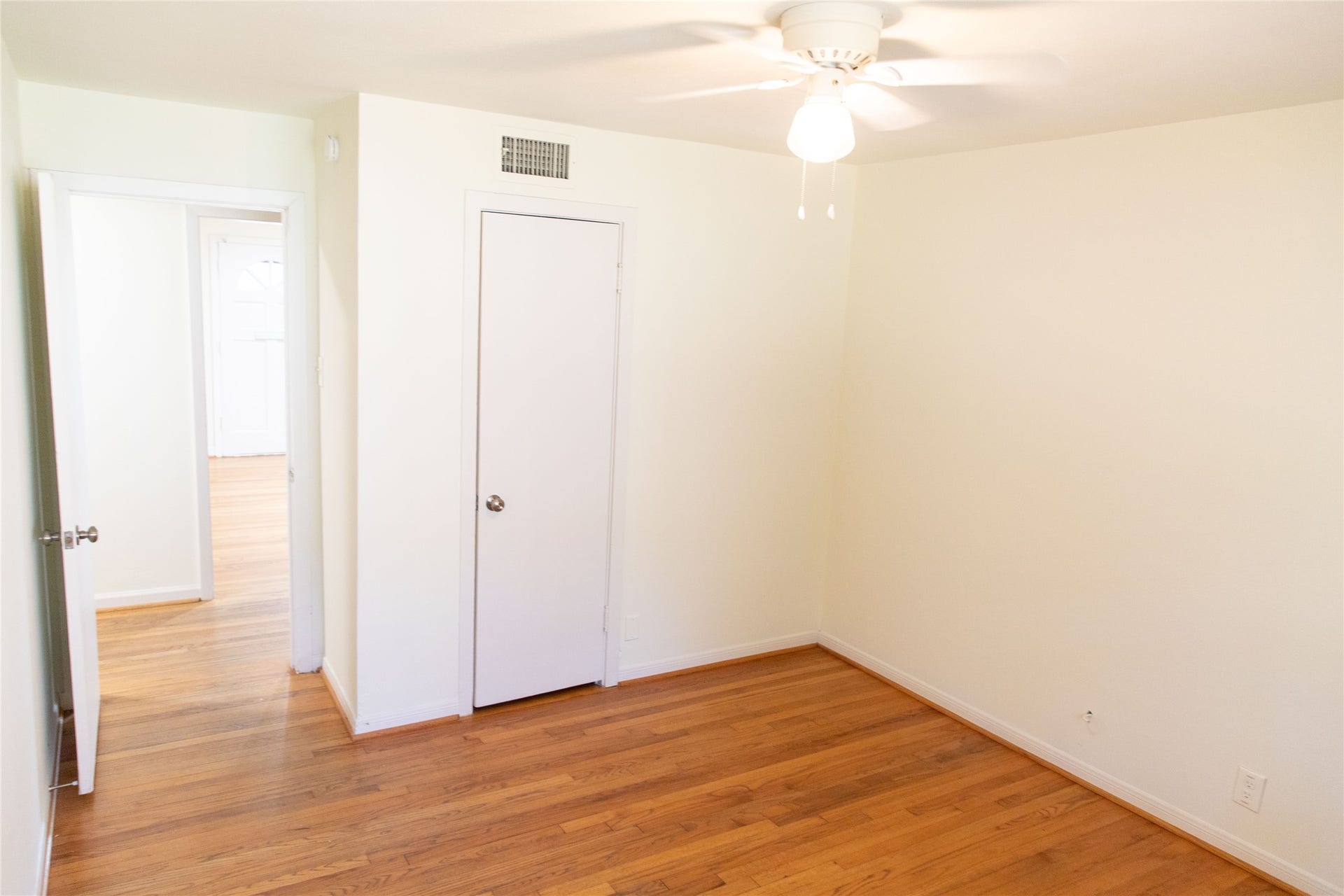 4114 Lemac Drive, Houston, TX 77025 4114 Lemac Drive, Houston, TX 77025