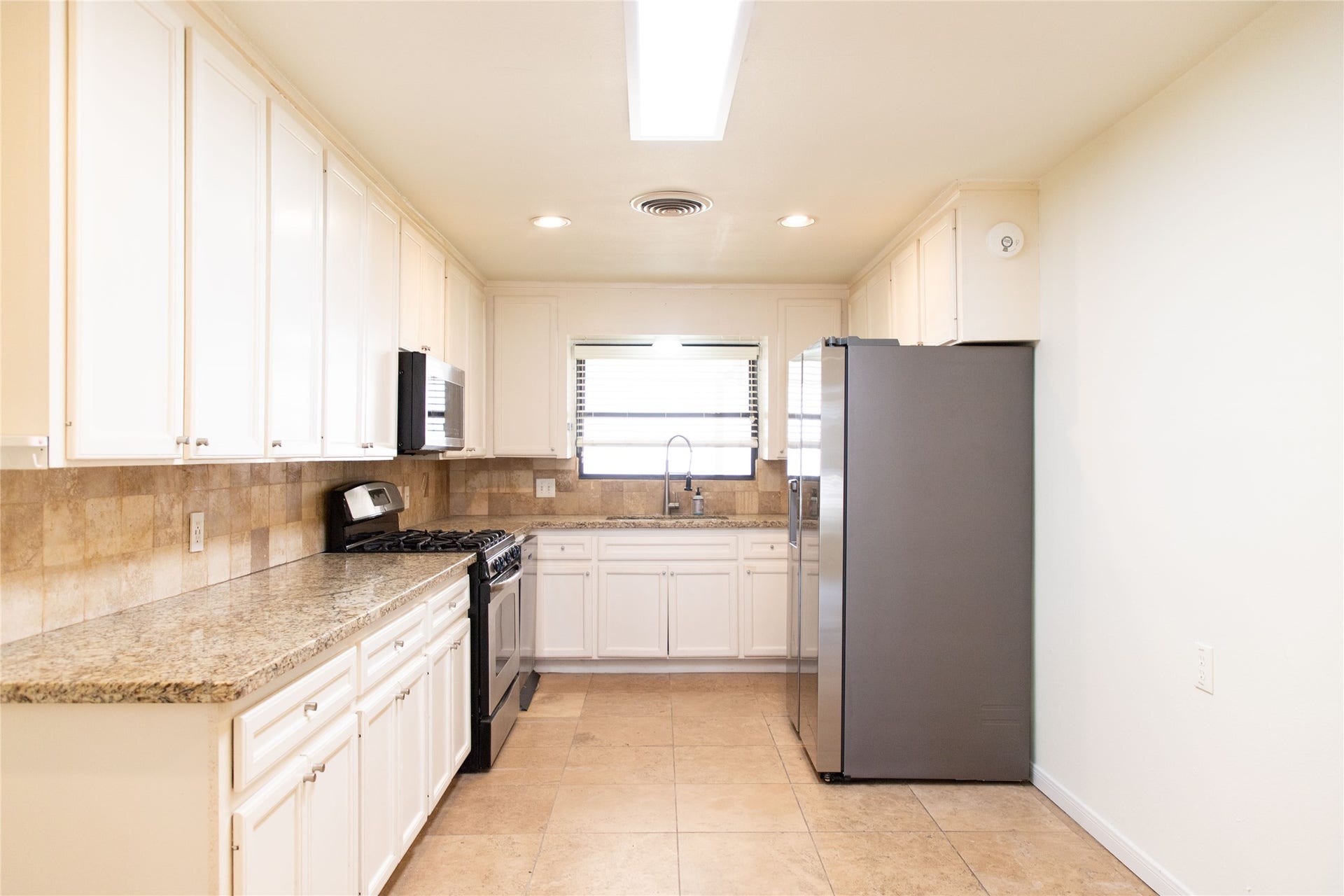 4114 Lemac Drive, Houston, TX 77025 4114 Lemac Drive, Houston, TX 77025