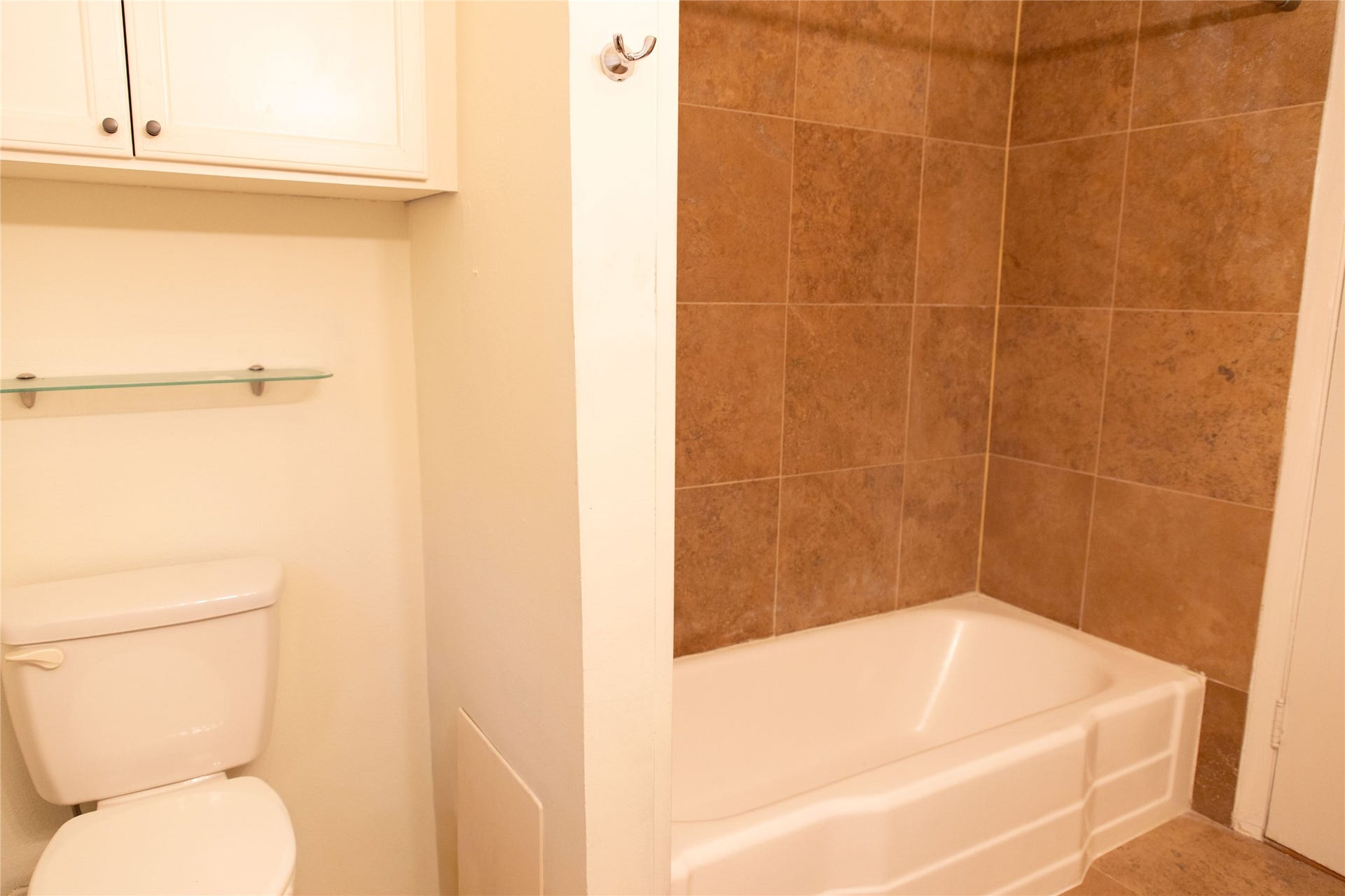 4114 Lemac Drive, Houston, TX 77025 4114 Lemac Drive, Houston, TX 77025