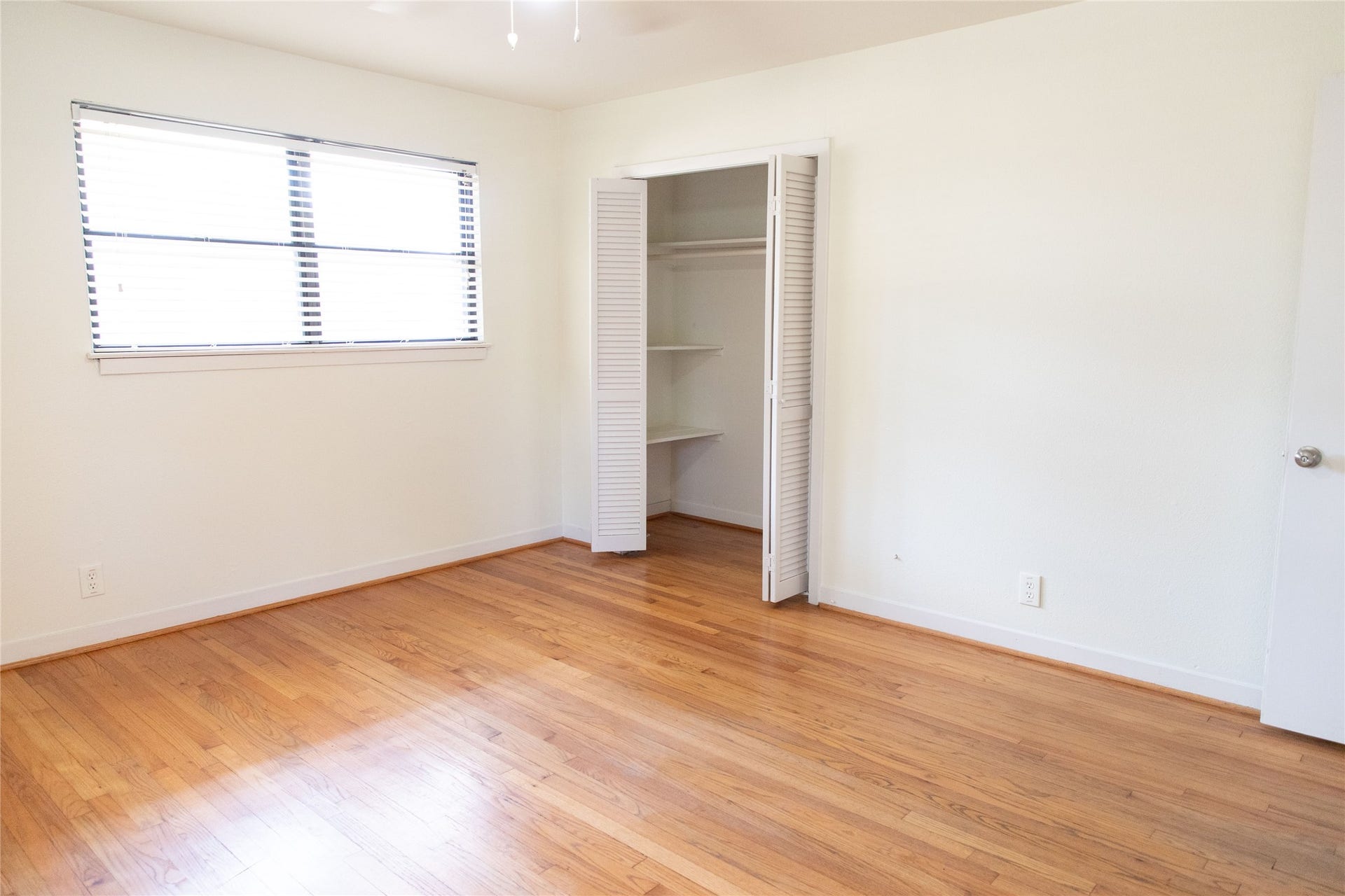 4114 Lemac Drive, Houston, TX 77025 4114 Lemac Drive, Houston, TX 77025