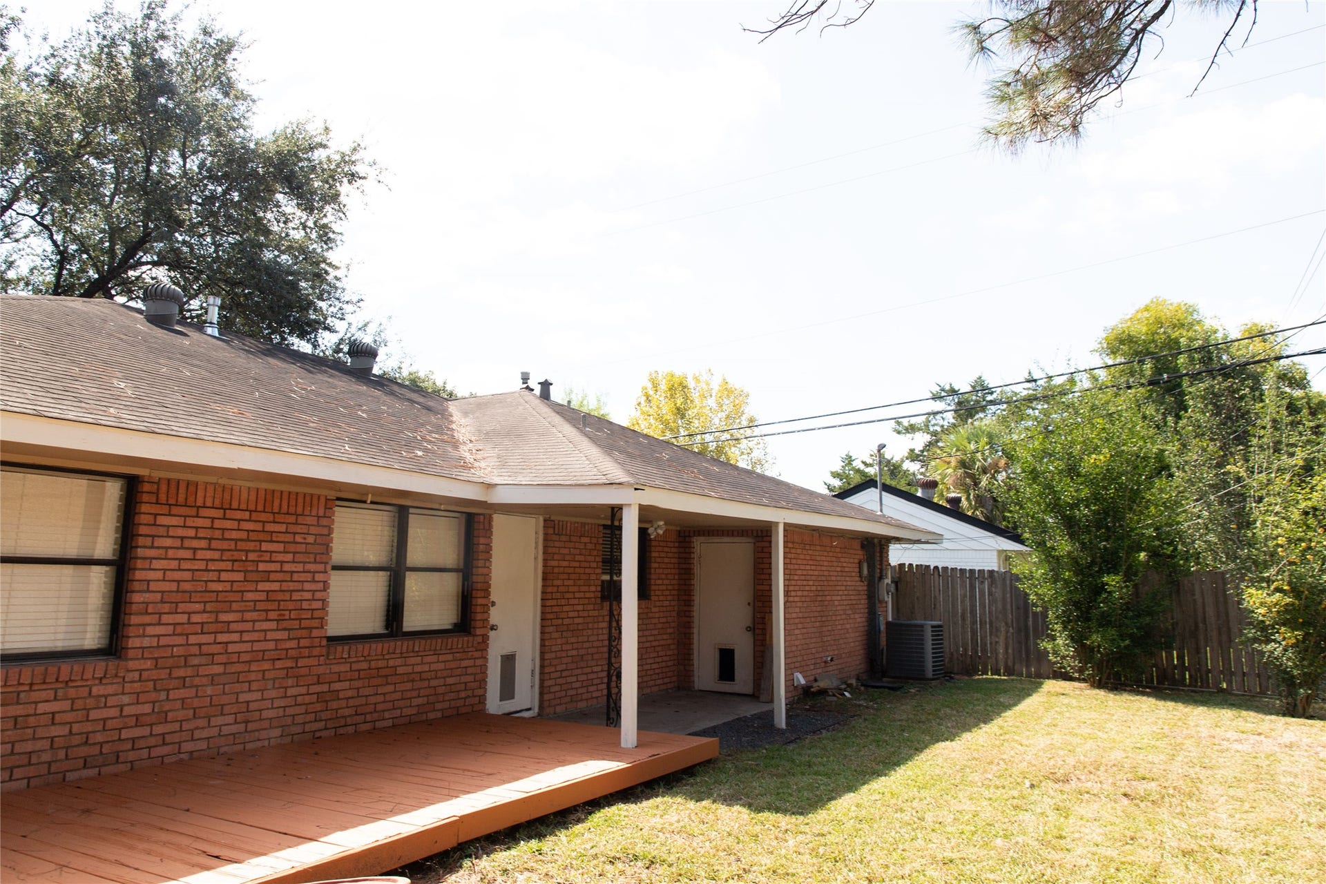 4114 Lemac Drive, Houston, TX 77025 4114 Lemac Drive, Houston, TX 77025