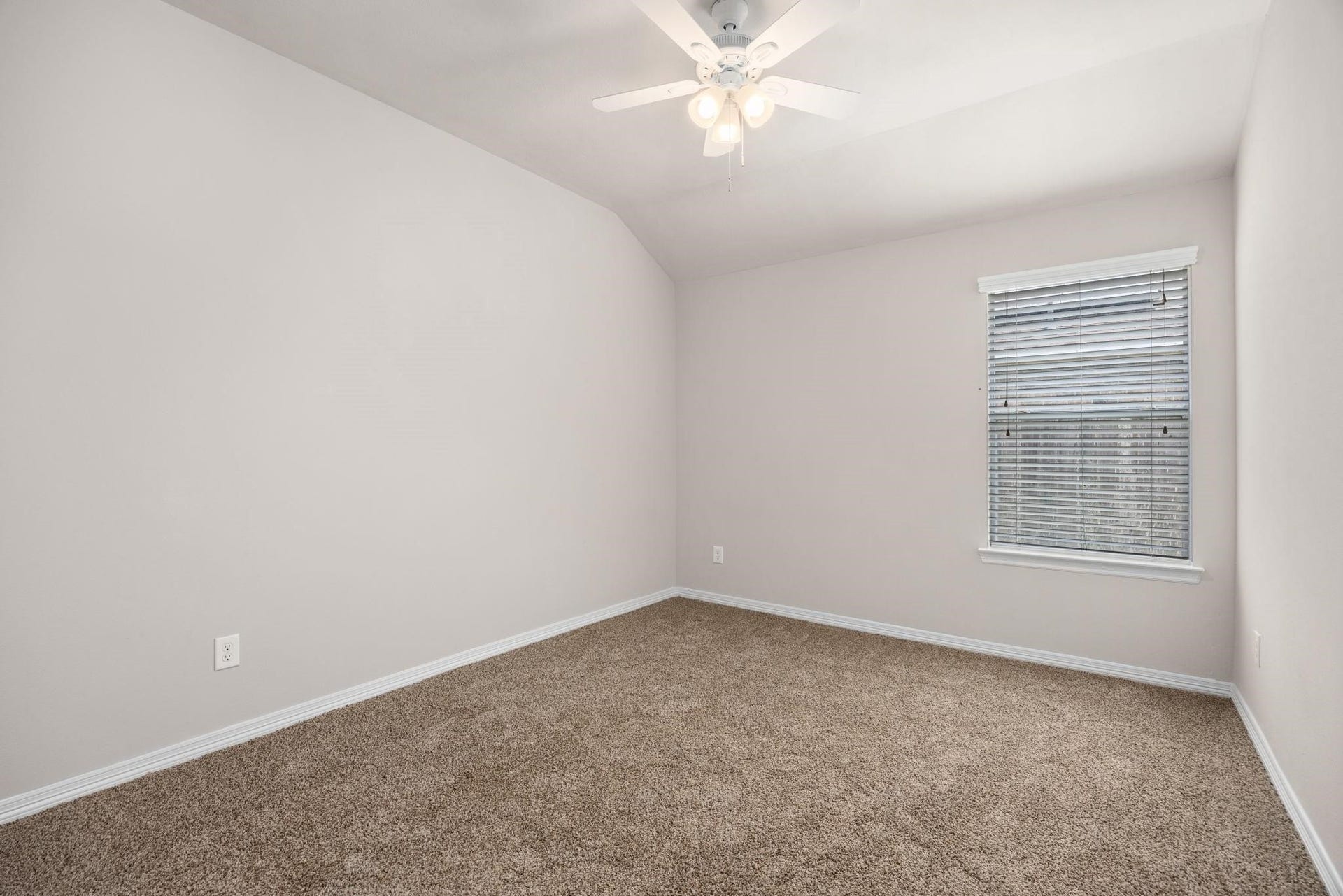 13202 Southern Creek Drive, Pearland, TX 77584 13202 Southern Creek Drive, Pearland, TX 77584