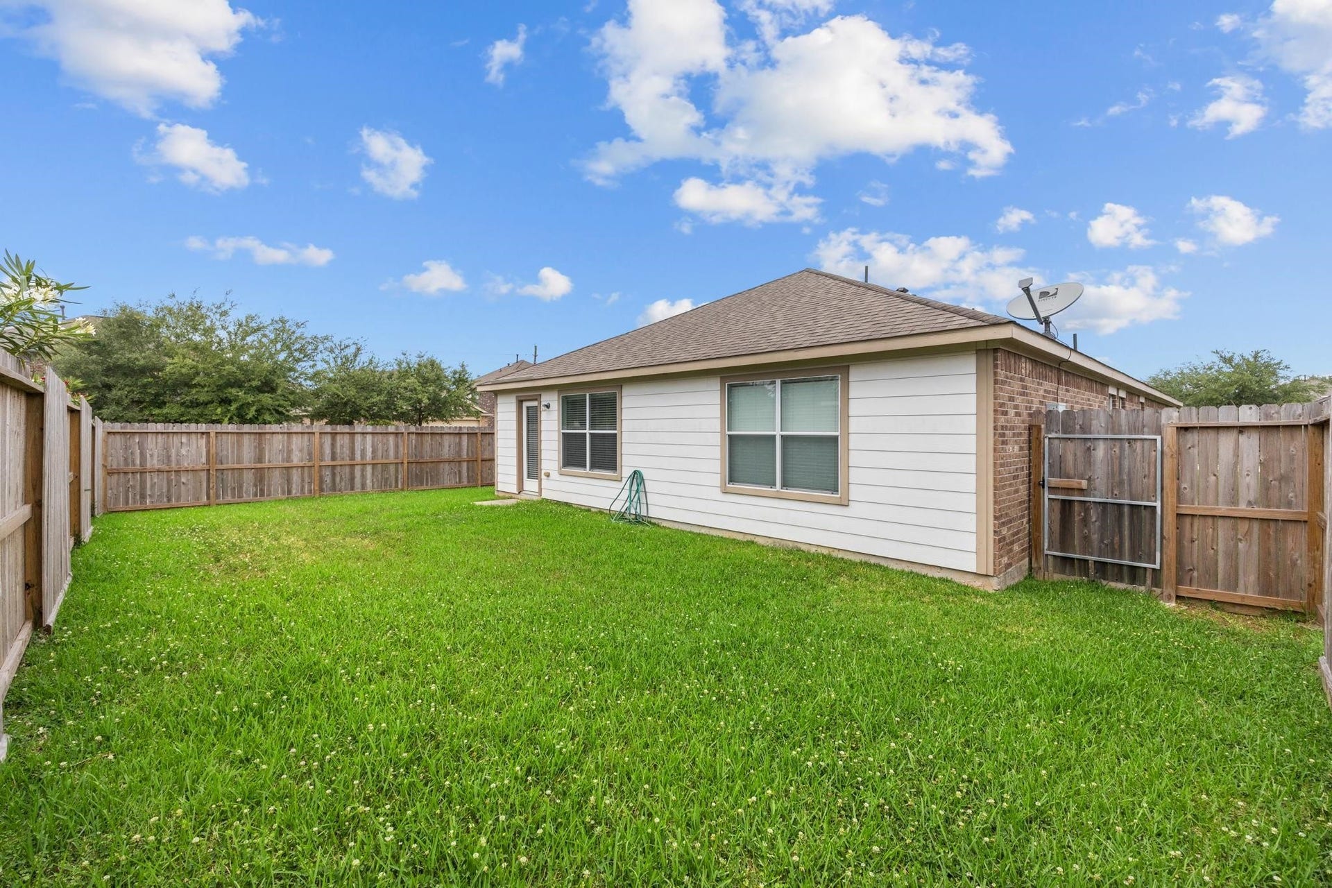 13202 Southern Creek Drive, Pearland, TX 77584 13202 Southern Creek Drive, Pearland, TX 77584