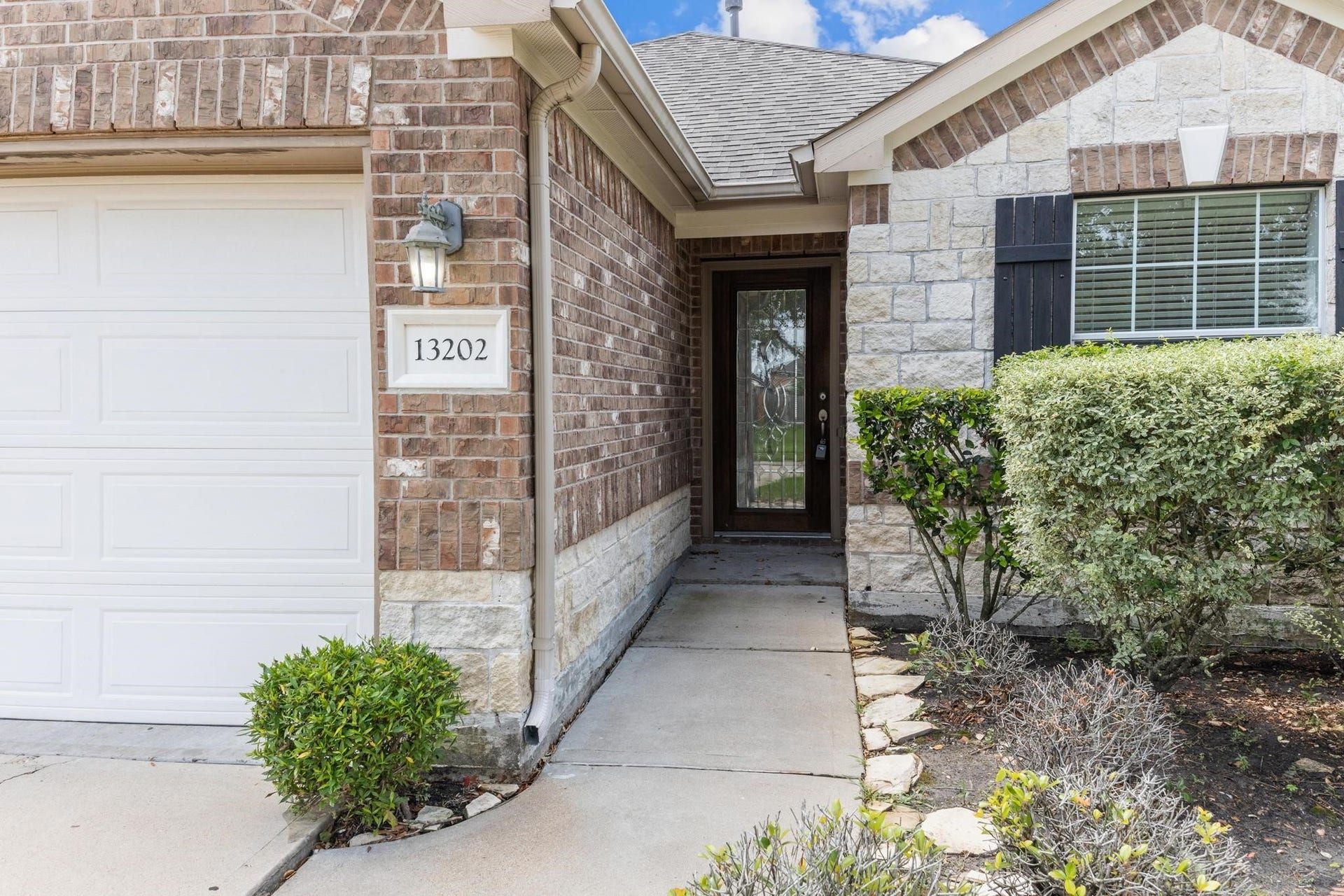 13202 Southern Creek Drive, Pearland, TX 77584 13202 Southern Creek Drive, Pearland, TX 77584