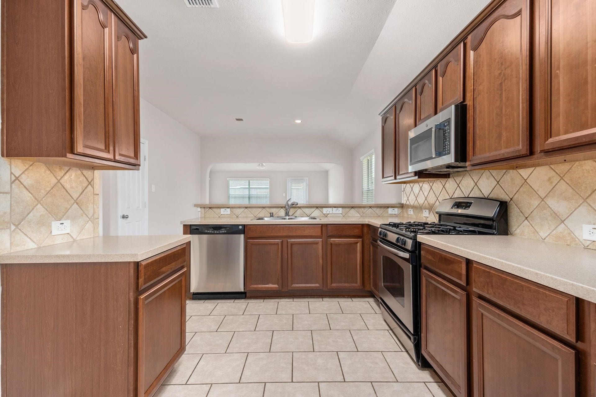 13202 Southern Creek Drive, Pearland, TX 77584 13202 Southern Creek Drive, Pearland, TX 77584