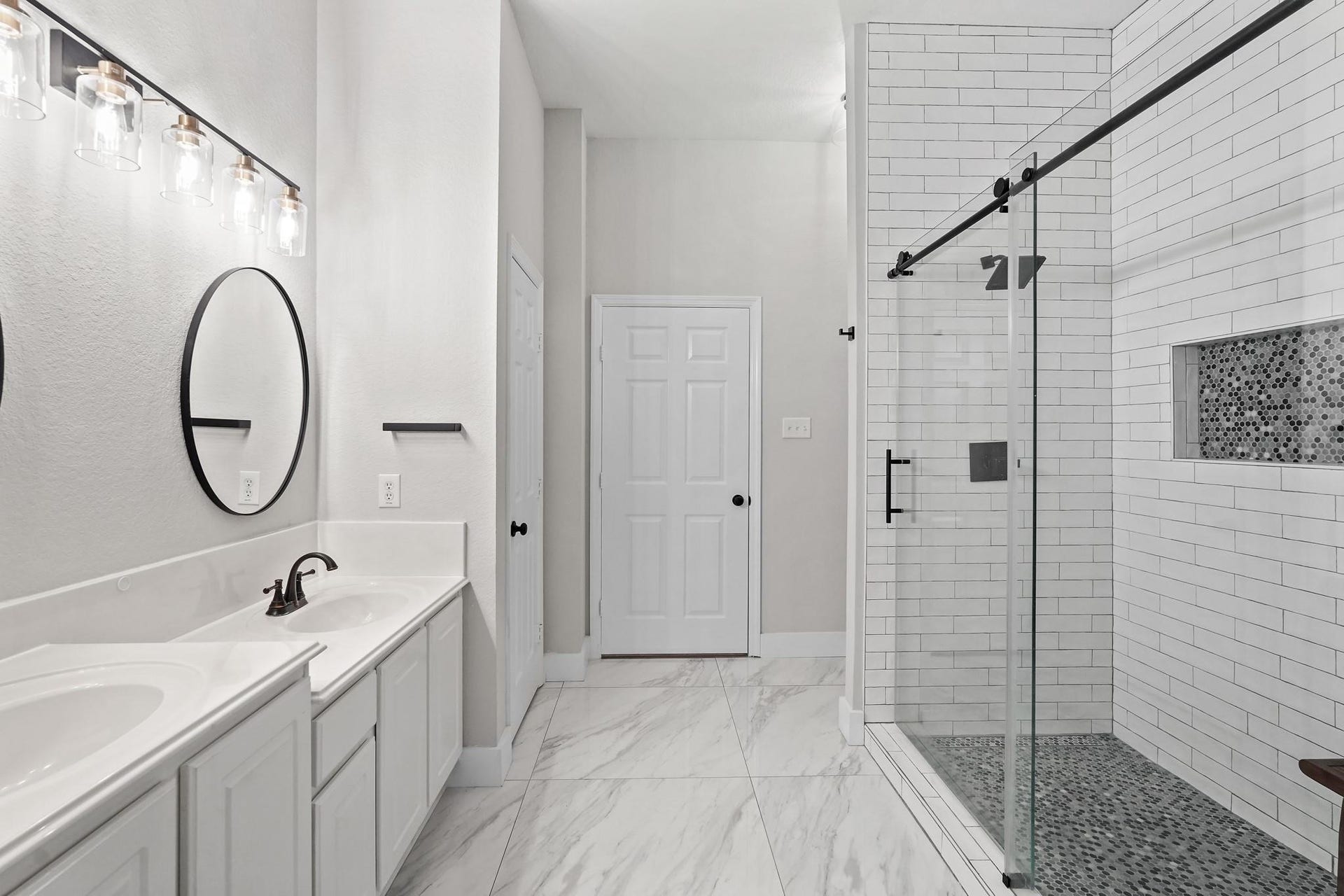 8915 Summer Ash Lane, Sugar Land, TX 77479 8915 Summer Ash Lane, Sugar Land, TX 77479