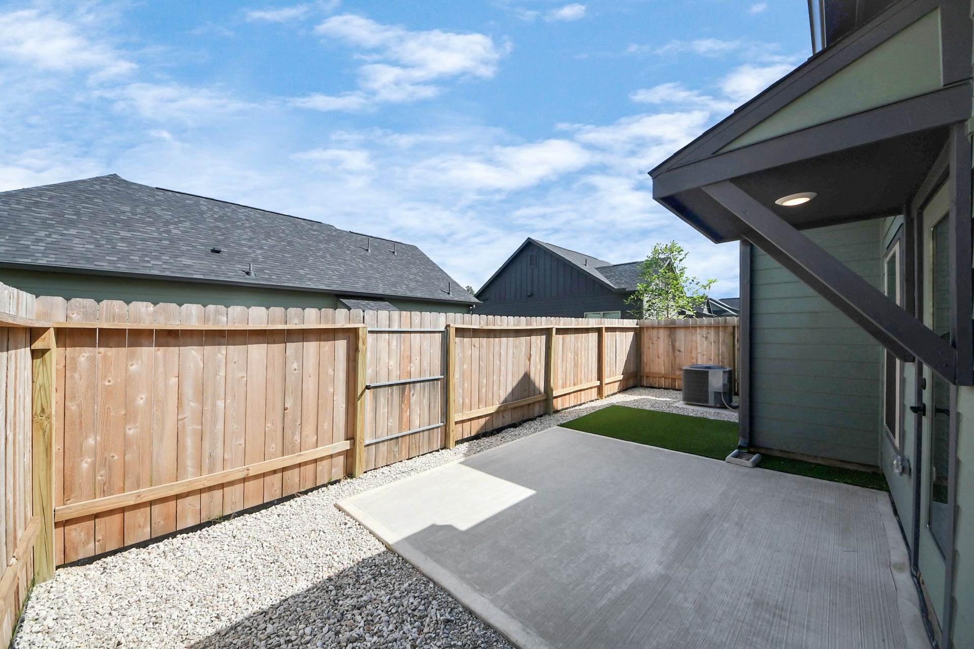 Welcome to an exclusive Gated Resort Style Community with a distinctive neighborhood feel that provides a maintenance free lifestyle.Nestled in Conroe offering Single Family Home-2 Bedrooms,2 baths, w/private back yard!