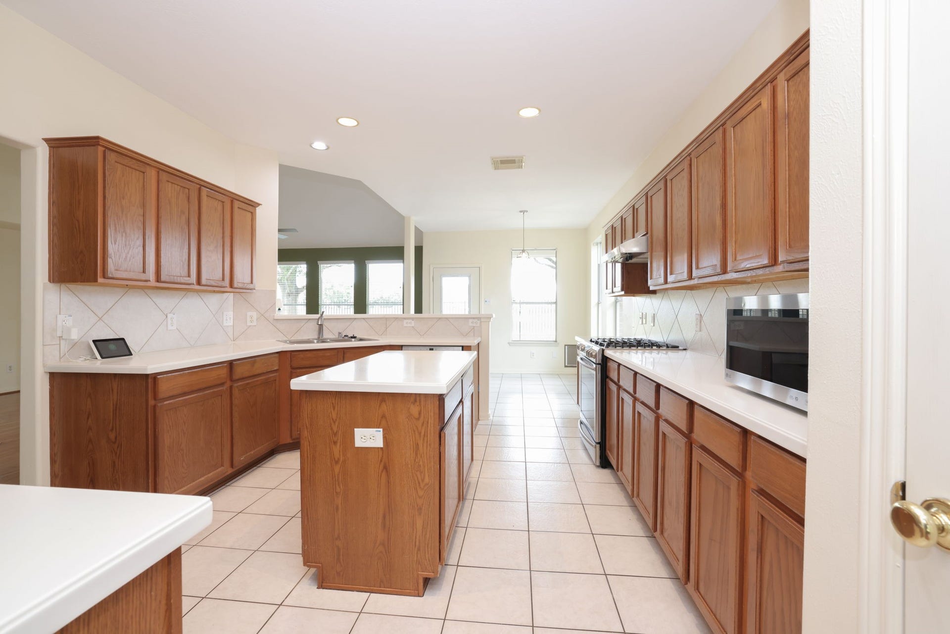 8823 Catawissa Drive, Houston, TX 77095 8823 Catawissa Drive, Houston, TX 77095