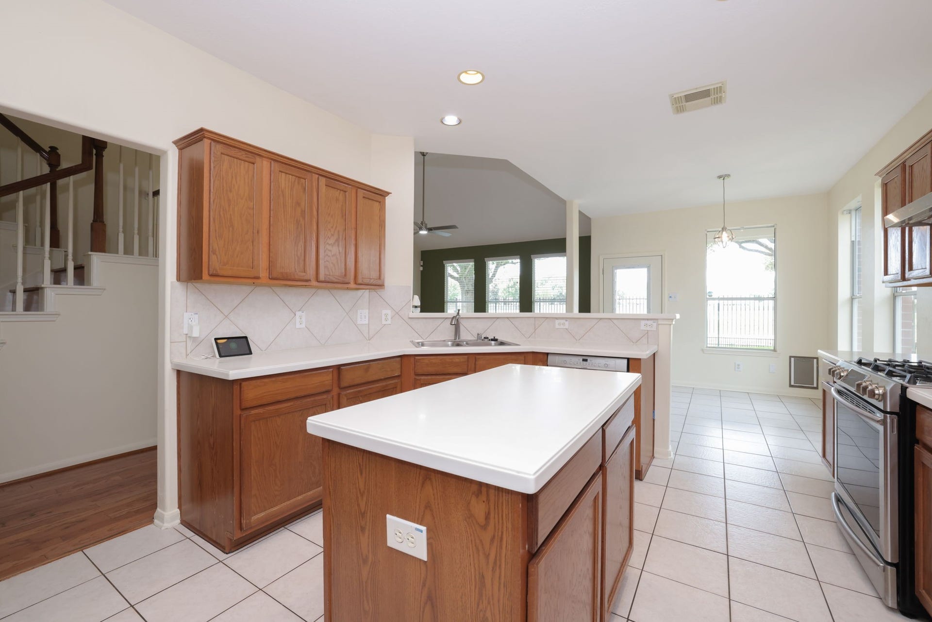 8823 Catawissa Drive, Houston, TX 77095 8823 Catawissa Drive, Houston, TX 77095
