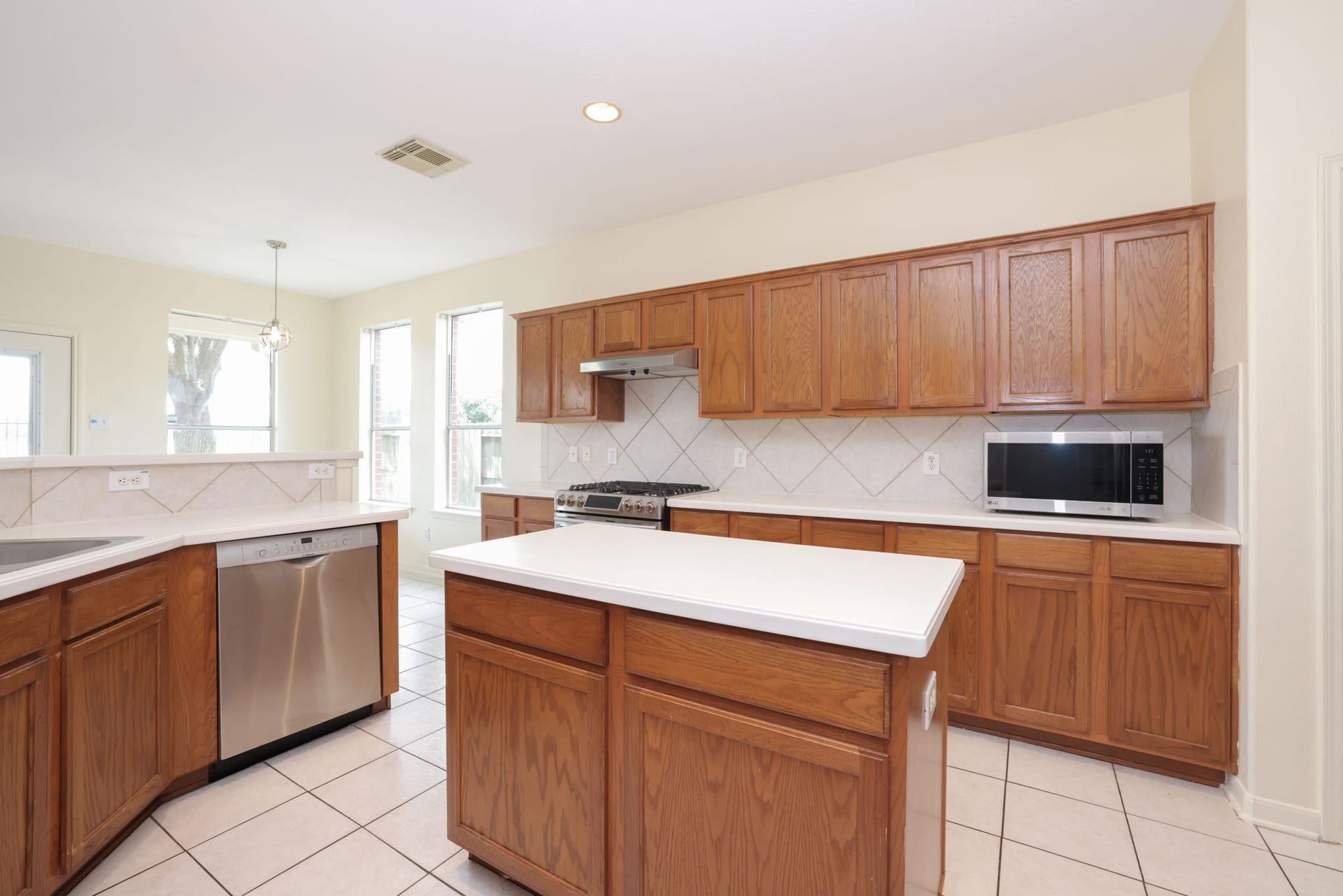 8823 Catawissa Drive, Houston, TX 77095 8823 Catawissa Drive, Houston, TX 77095