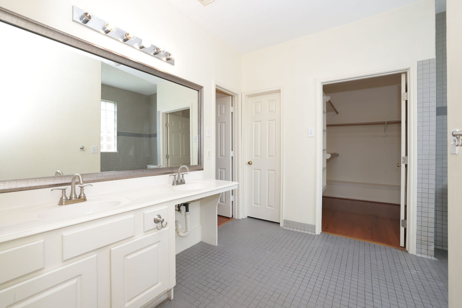 8823 Catawissa Drive, Houston, TX 77095 8823 Catawissa Drive, Houston, TX 77095