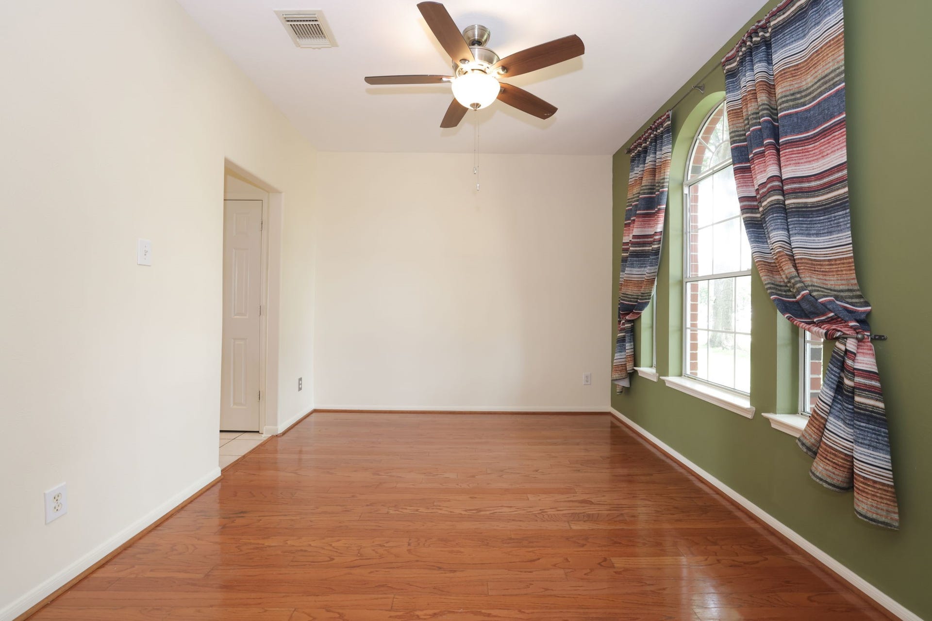 8823 Catawissa Drive, Houston, TX 77095 8823 Catawissa Drive, Houston, TX 77095