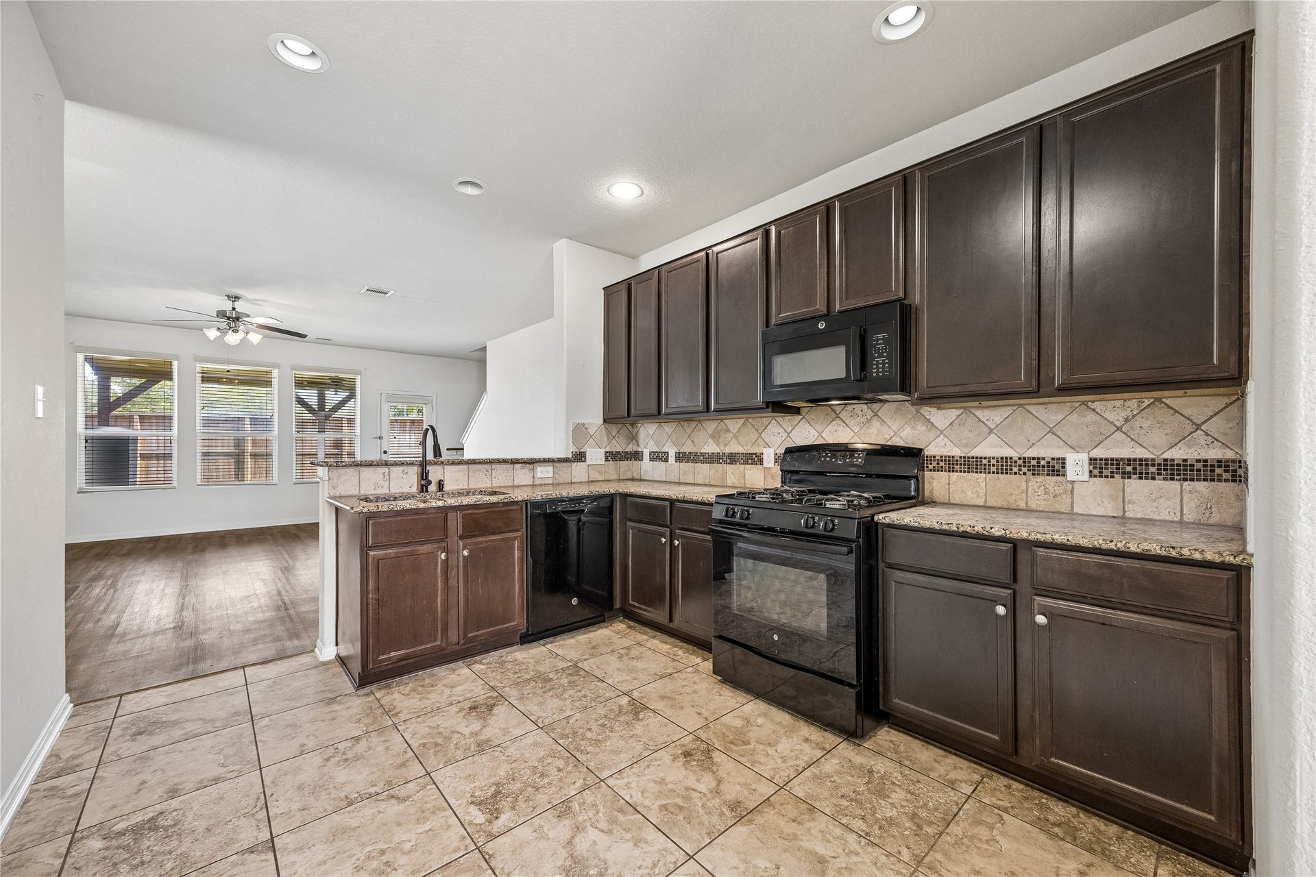2307 Cloudy Bay Drive, Fresno, TX 77545 2307 Cloudy Bay Drive, Fresno, TX 77545