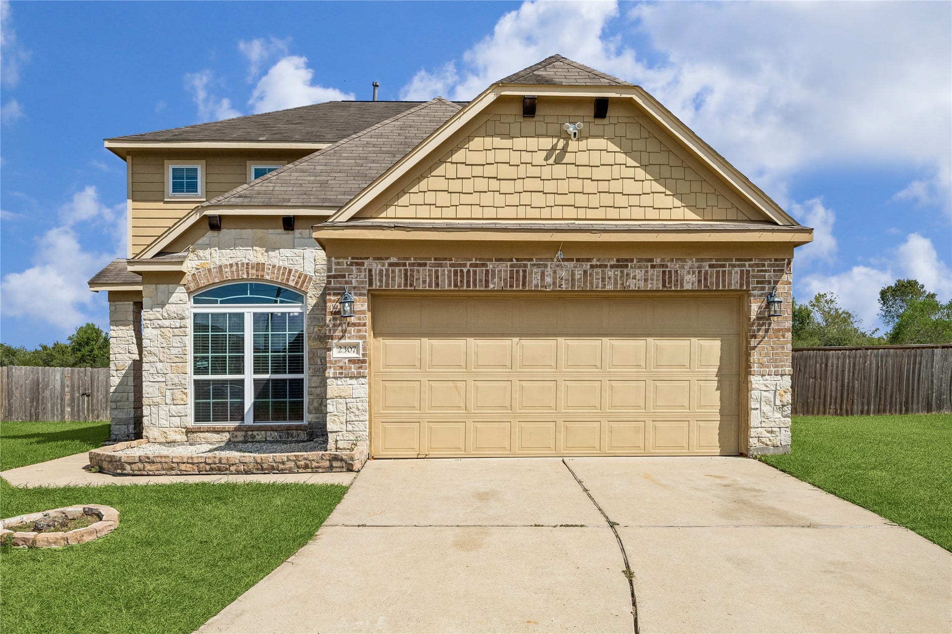 2307 Cloudy Bay Drive, Fresno, TX 77545 2307 Cloudy Bay Drive, Fresno, TX 77545
