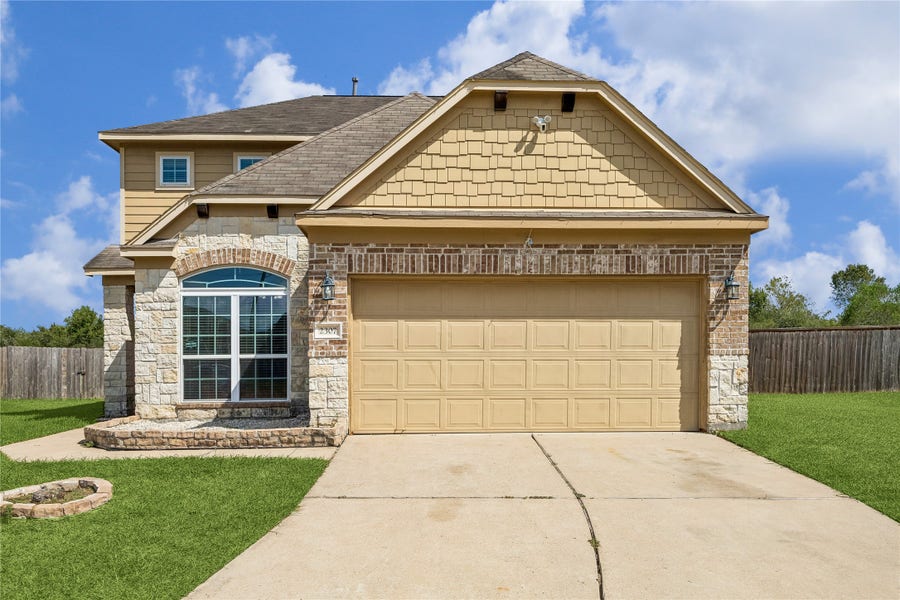Property photo for 2307 Cloudy Bay Drive, Fresno, TX