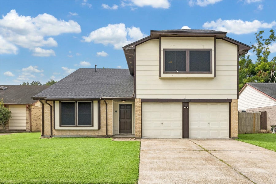 Property photo for 10842 Mesquite Drive, La Porte, TX