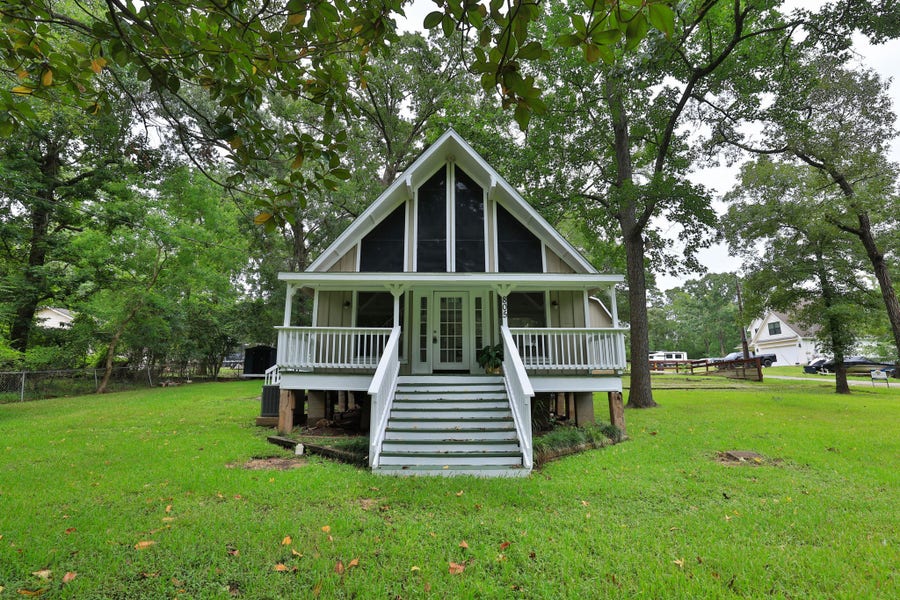 Property photo for 805 Saint Lawrence River Road, Montgomery, TX