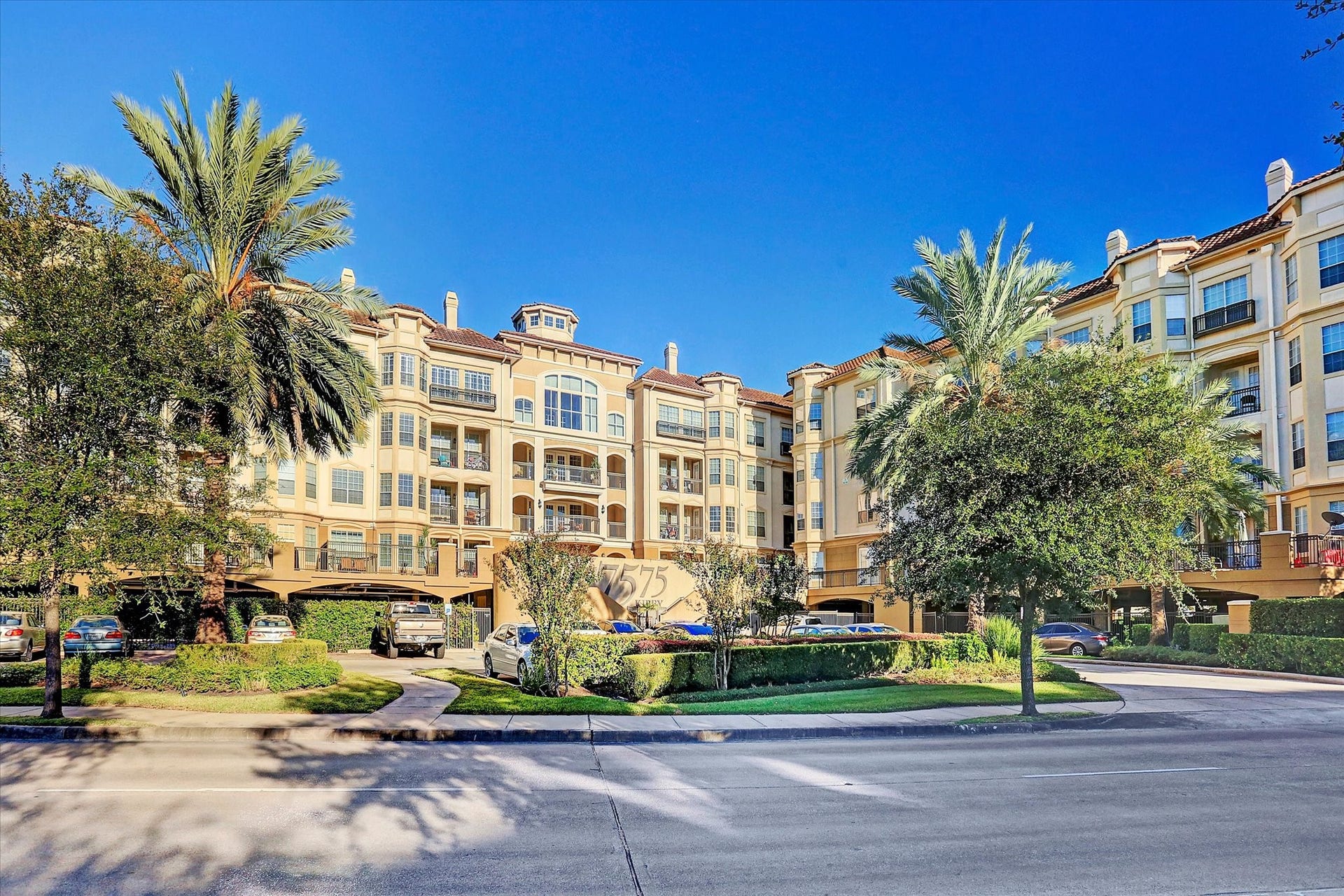 7575 Kirby Drive, #2217, Houston, TX 77030 7575 Kirby Drive, #2217, Houston, TX 77030