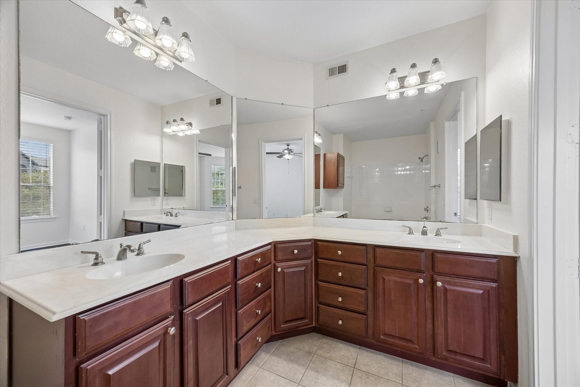 7575 Kirby Drive, #2217, Houston, TX 77030 7575 Kirby Drive, #2217, Houston, TX 77030