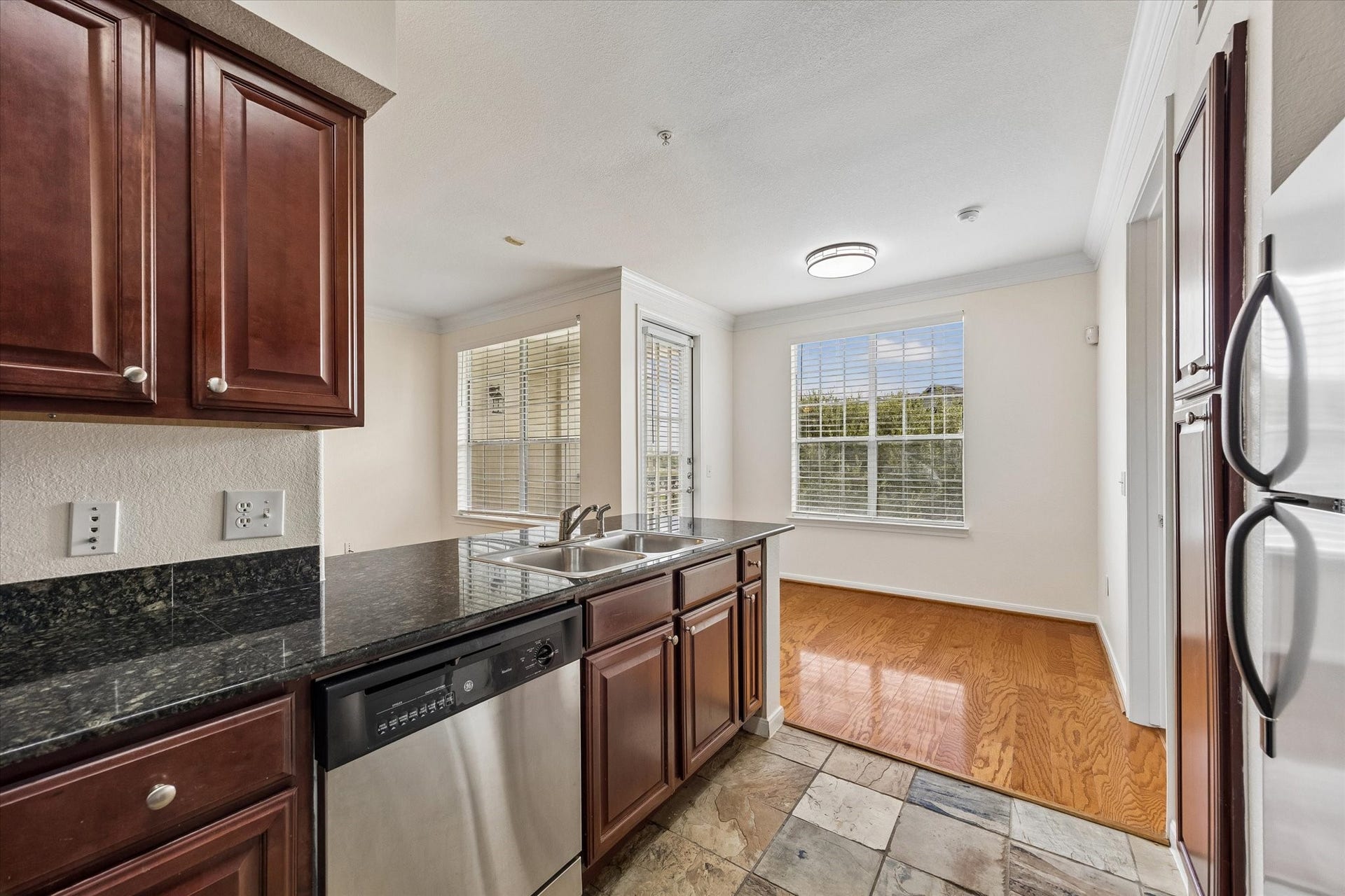 7575 Kirby Drive, #2217, Houston, TX 77030 7575 Kirby Drive, #2217, Houston, TX 77030