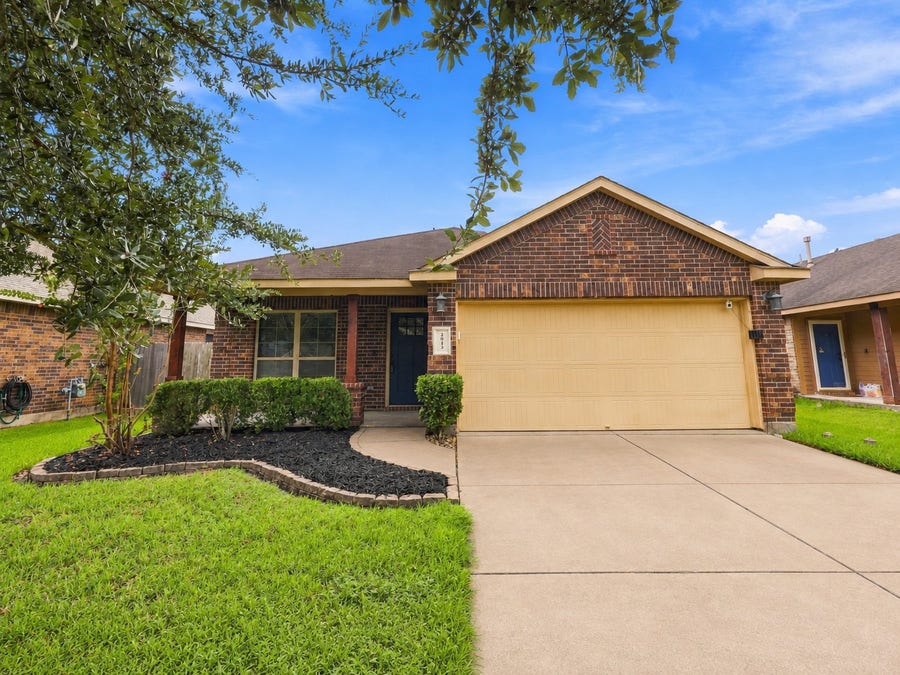 Property photo for 2913 Landing Edge Lane, League City, TX