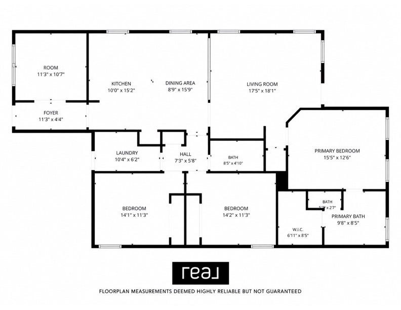 Floor plan of the homes single-story layout. Room dimensions are approximate and should be independently verified.