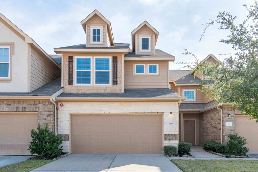 Property photo for 1135 Lexington Grove Drive, Missouri City, TX