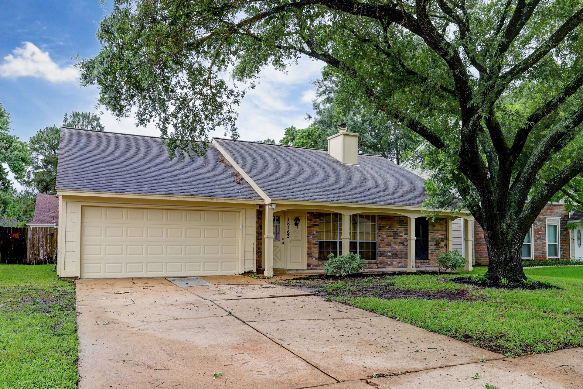 18163 Brooknoll Drive, Houston, TX 77084