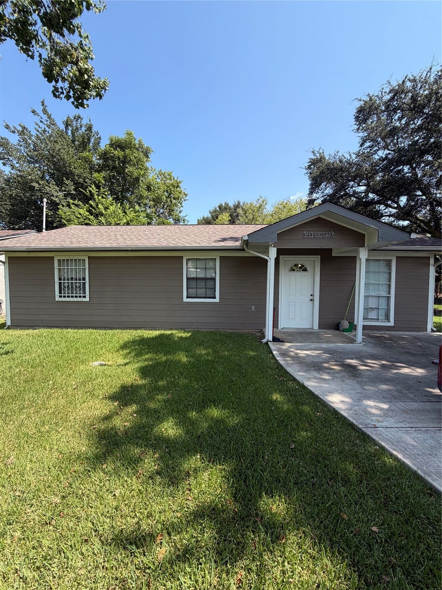 Property photo for 8439 Botany Lane, Houston, TX