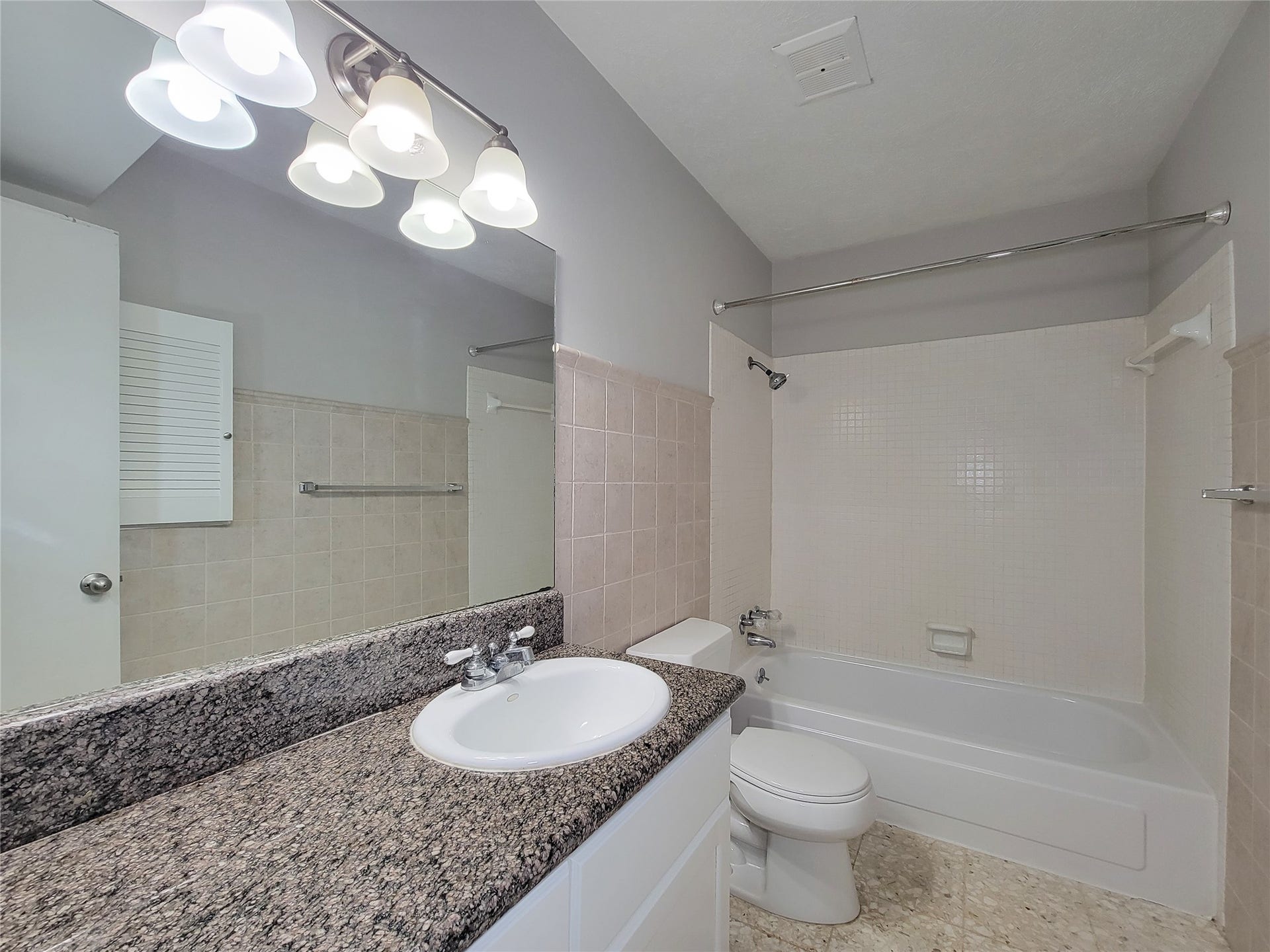 5239 Arboles Drive, #P, Houston, TX 77035 5239 Arboles Drive, #P, Houston, TX 77035