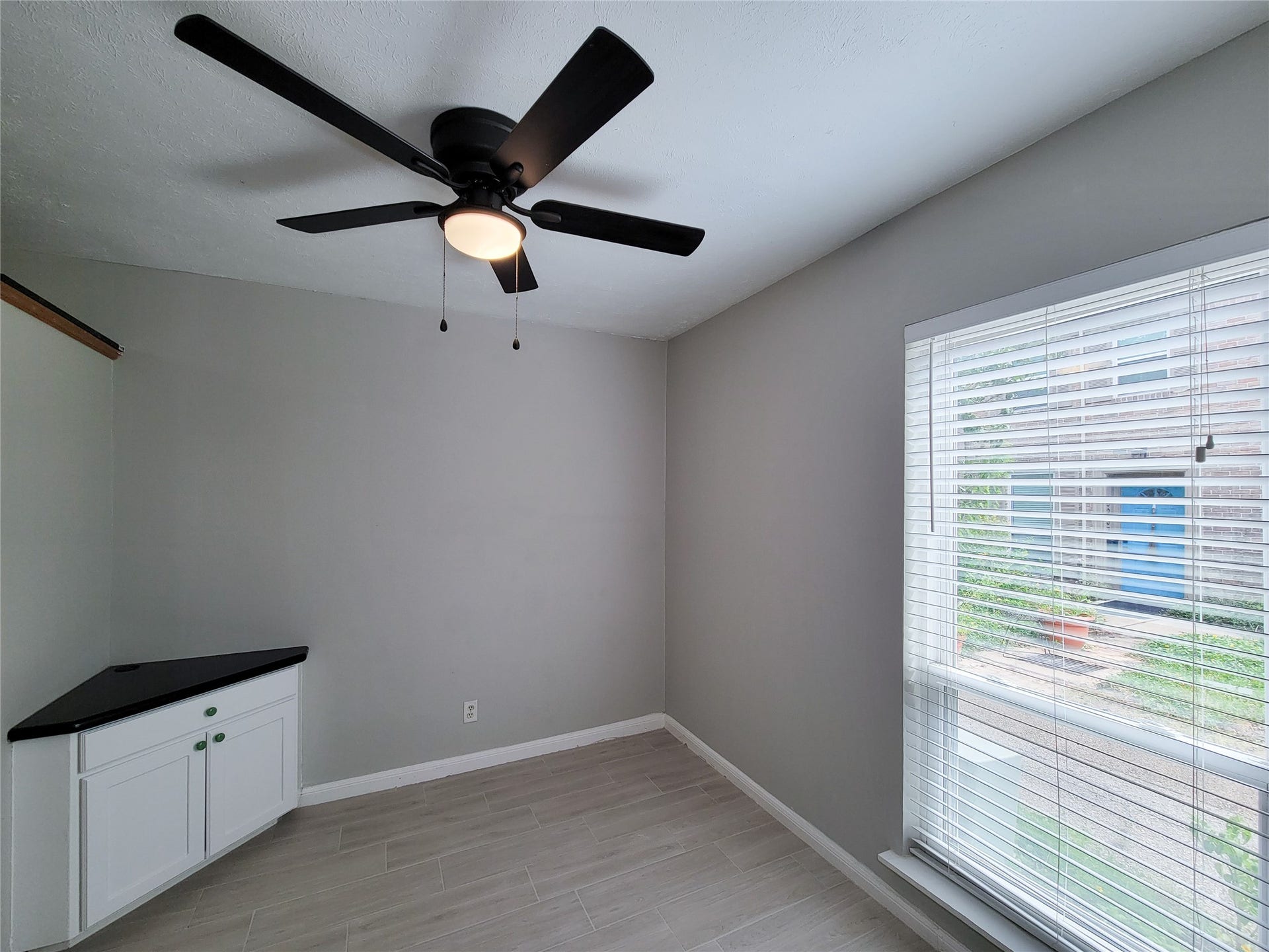 5239 Arboles Drive, #P, Houston, TX 77035 5239 Arboles Drive, #P, Houston, TX 77035