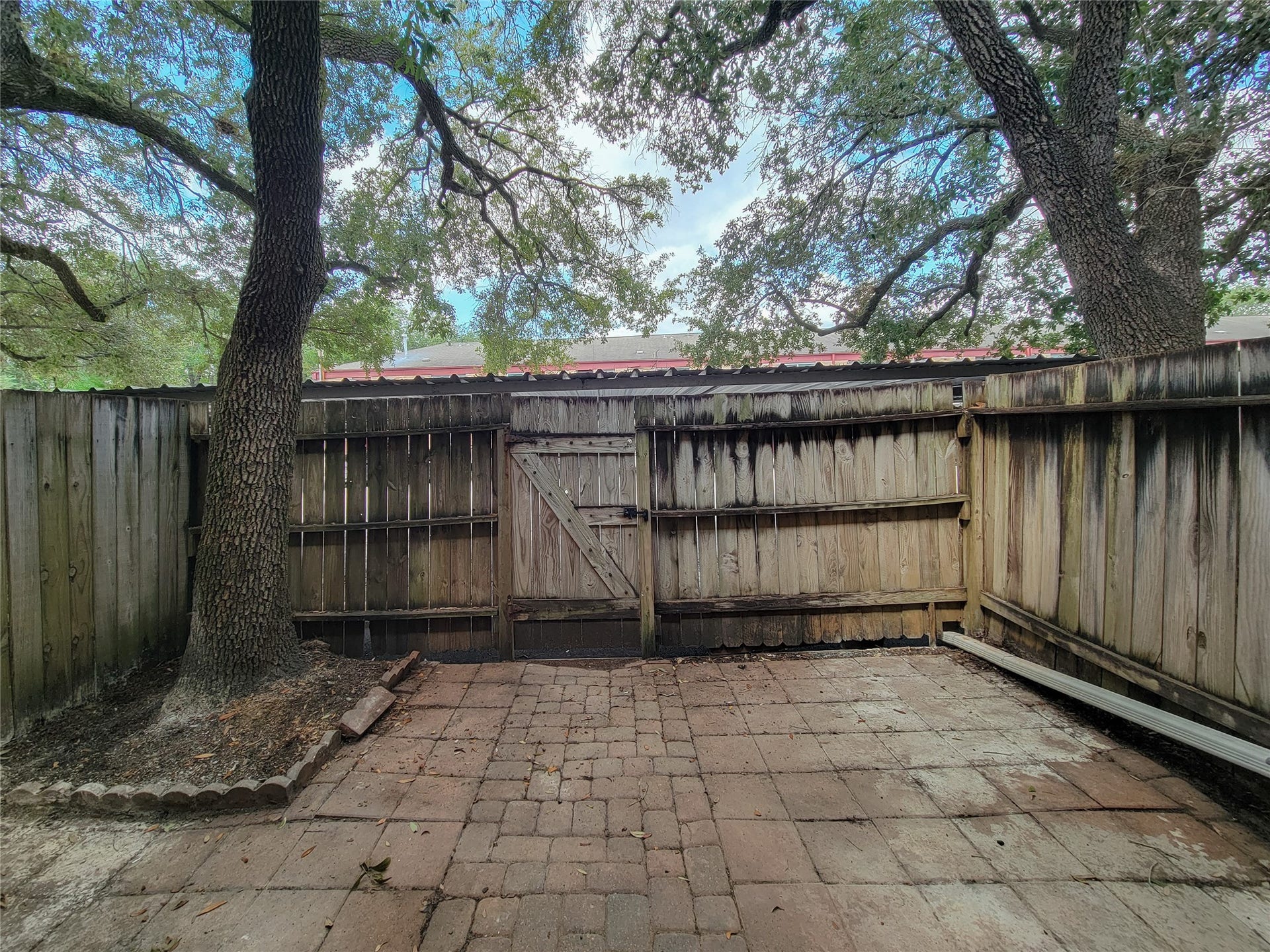 5239 Arboles Drive, #P, Houston, TX 77035 5239 Arboles Drive, #P, Houston, TX 77035