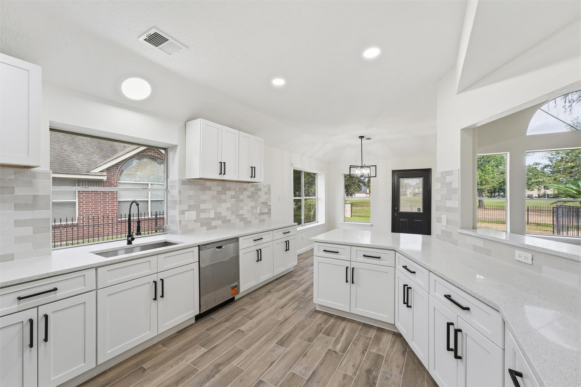 8407 Malardcrest Dr, Humble, TX 77346