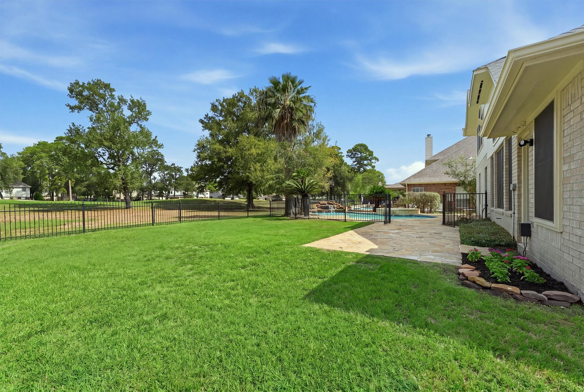 8407 Malardcrest Dr, Humble, TX 77346