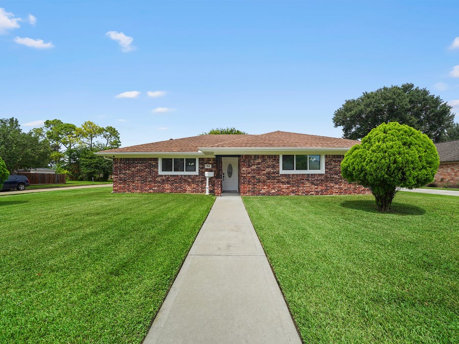 Property photo for 9114 Tooley Drive, Houston, TX