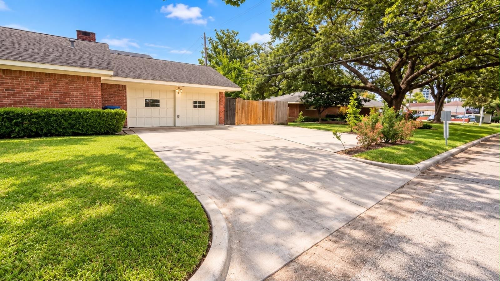 3102 Newcastle Drive, Houston, TX 77027 3102 Newcastle Drive, Houston, TX 77027
