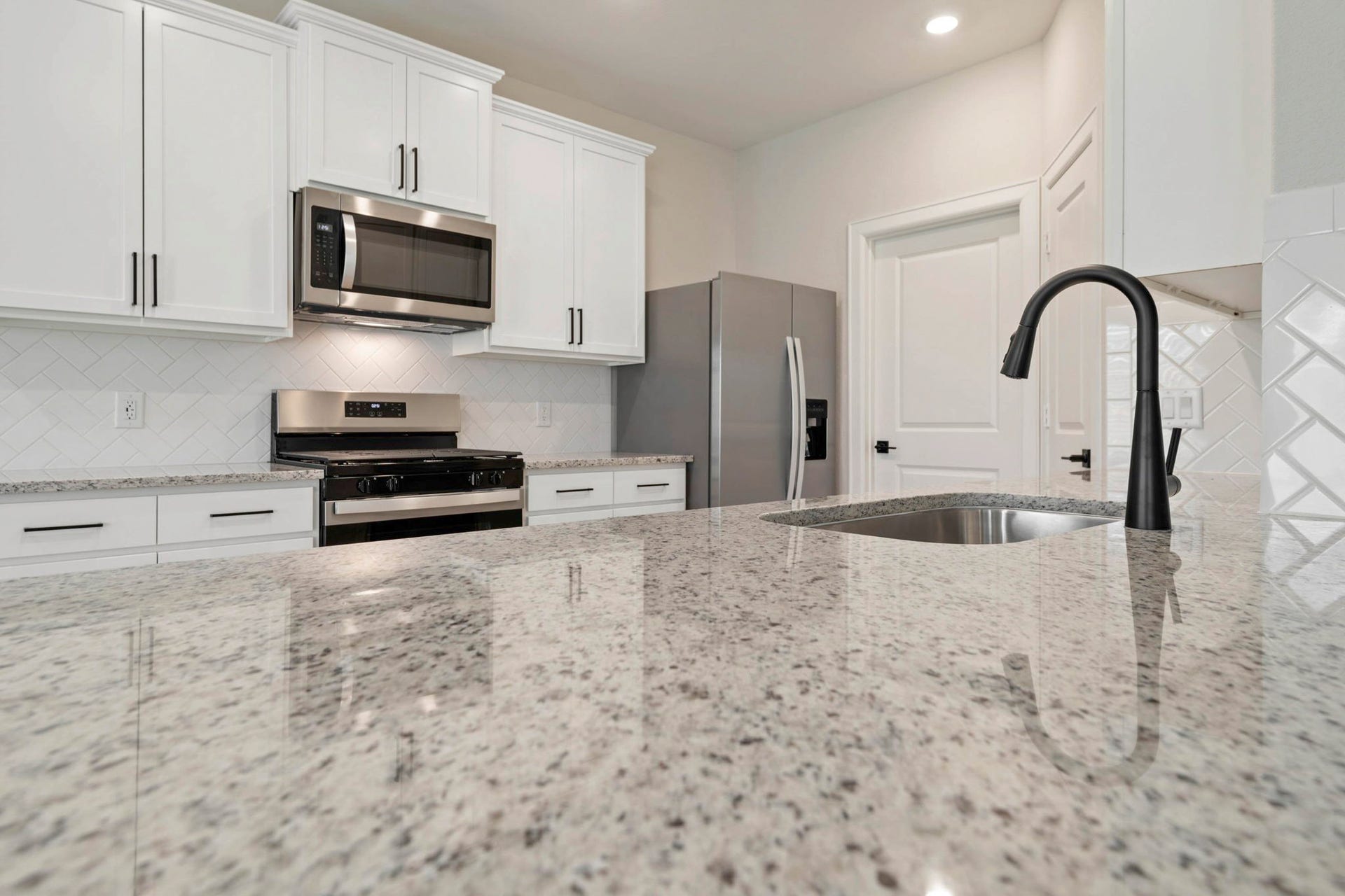 21551 Bluebonnet Bay Drive, Magnolia, TX 77354 21551 Bluebonnet Bay Drive, Magnolia, TX 77354