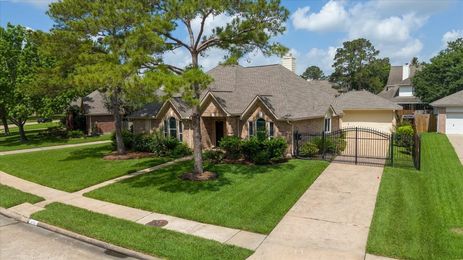 Property photo for 21702 Cayman Point Drive, Katy, TX