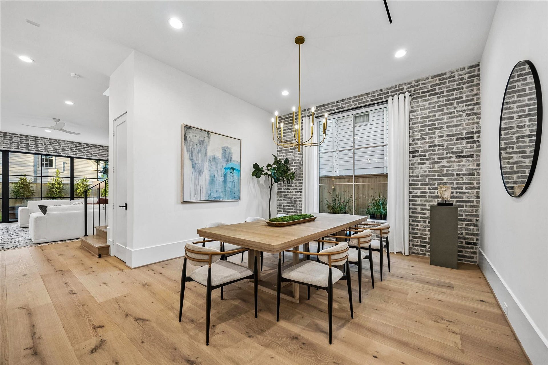 4230 Riley Street, Houston, TX 77005 High ceilings and 12" wide-plank white oak hardwood floors throughout.