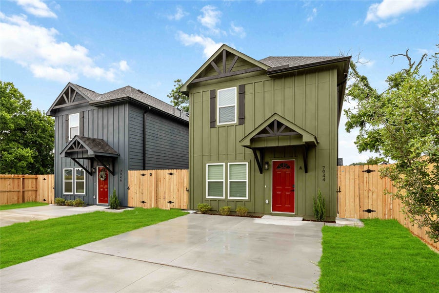 Property photo for 7944 Fields Street, #B, Houston, TX