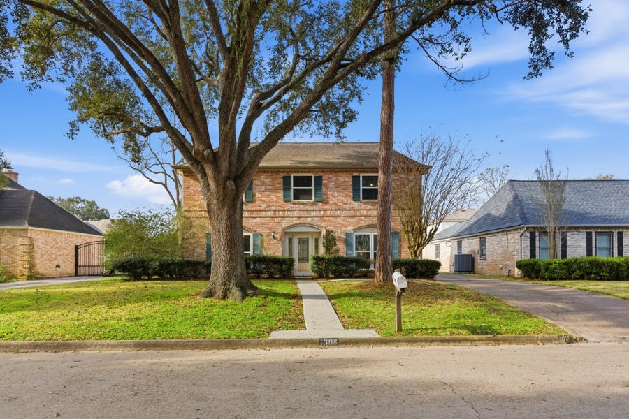 Property photo for 1306 Dominion Drive, Katy, TX