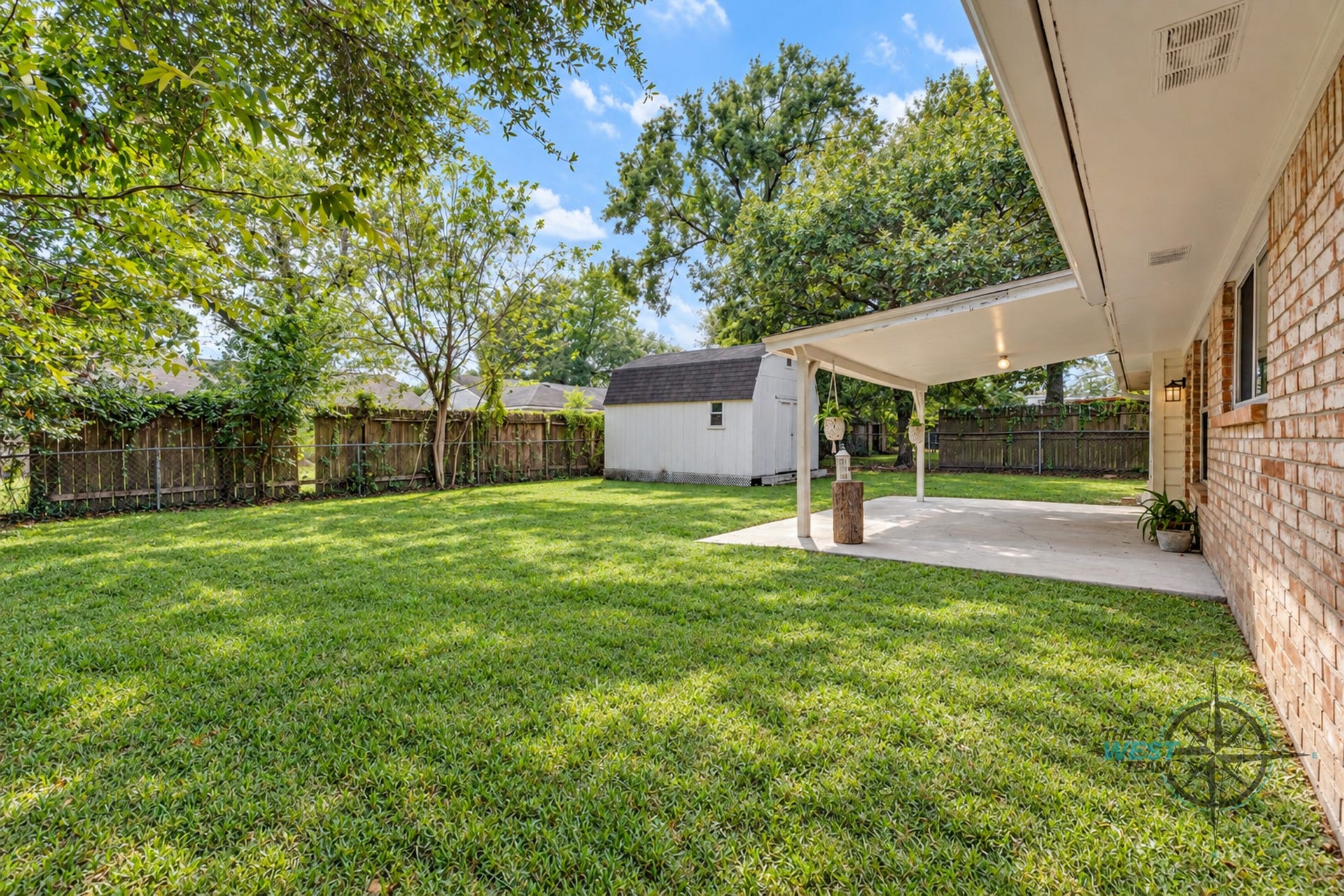 707 Hildred Avenue, Conroe, TX 77303