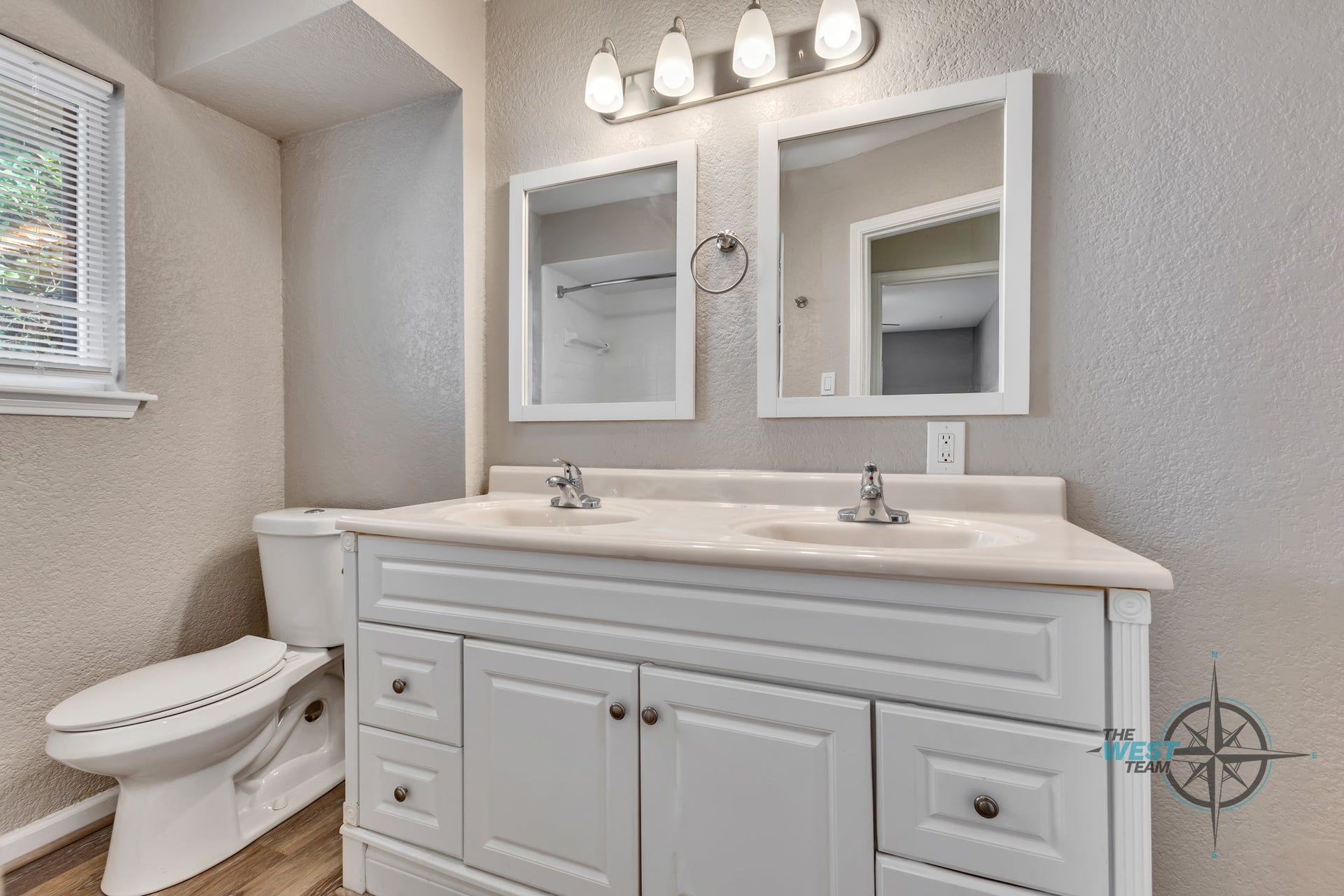 707 Hildred Avenue, Conroe, TX 77303