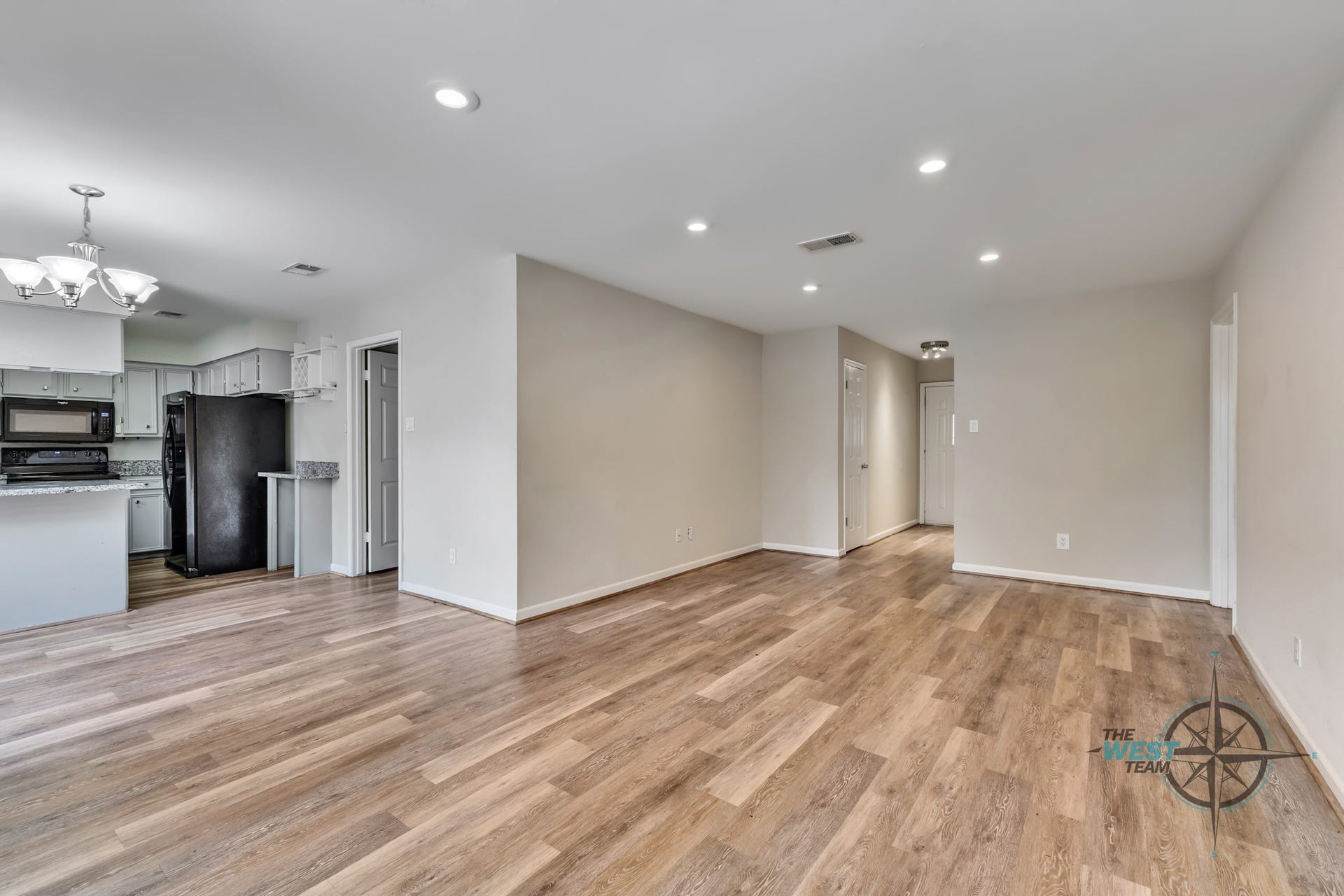 707 Hildred Avenue, Conroe, TX 77303